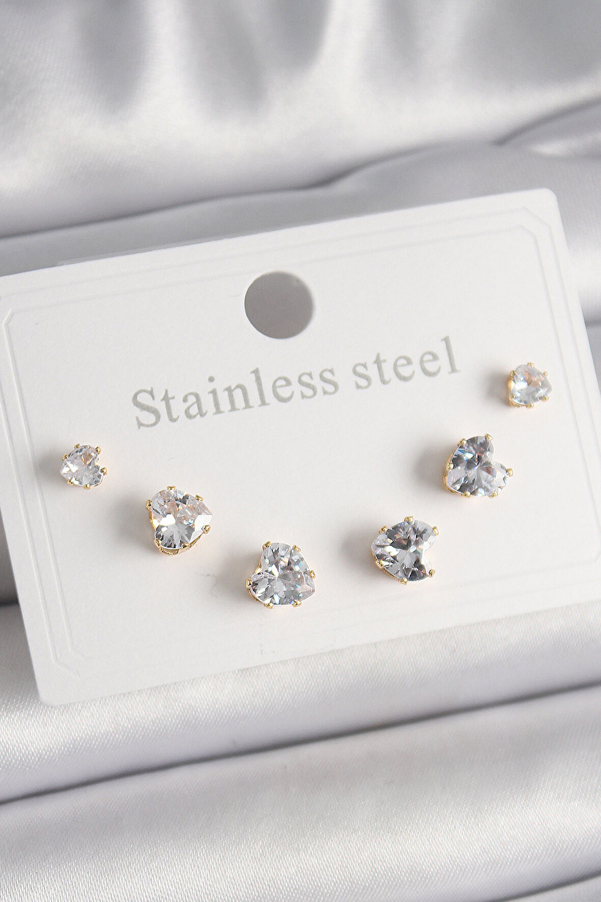 Zarif Kadın için Golden Çelik Zirkonlu Kalp Küpe Seti