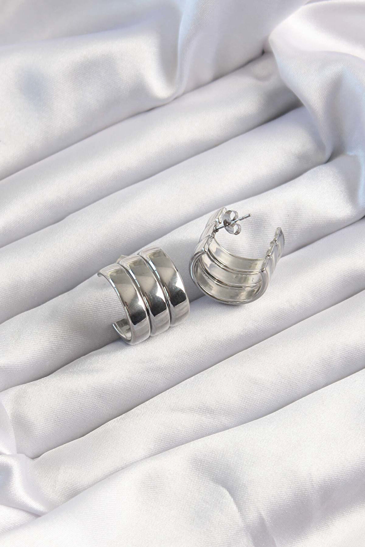 Zarif Kadın için Silver Çelik Üçlü Görüm Bombe Yarım Halka Küpe