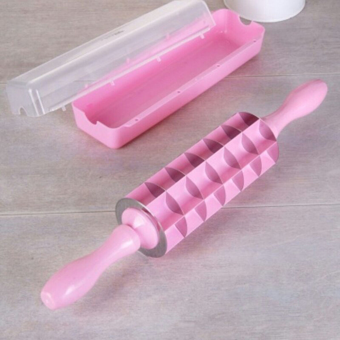 Büro Ev Ofis Mutfağı için 7BIÇAKLI Kare Mantı Hamuru Kesim Merdanesi