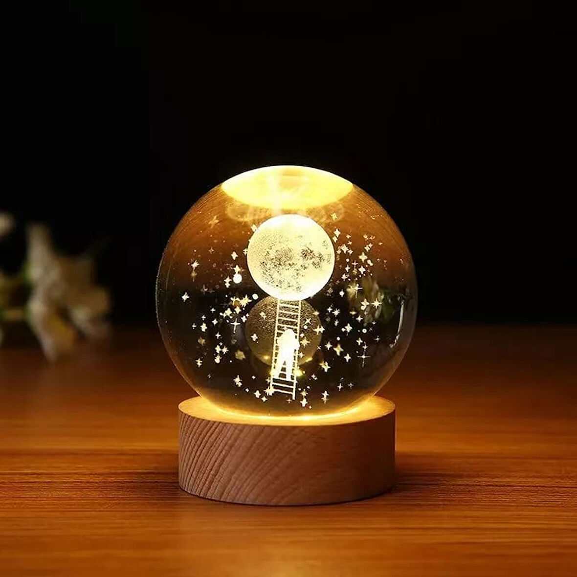 Büro Ev Ofis Hediyesi için 6CM Astronot Stil Ahşap Standlı Işıklı Cam Küre