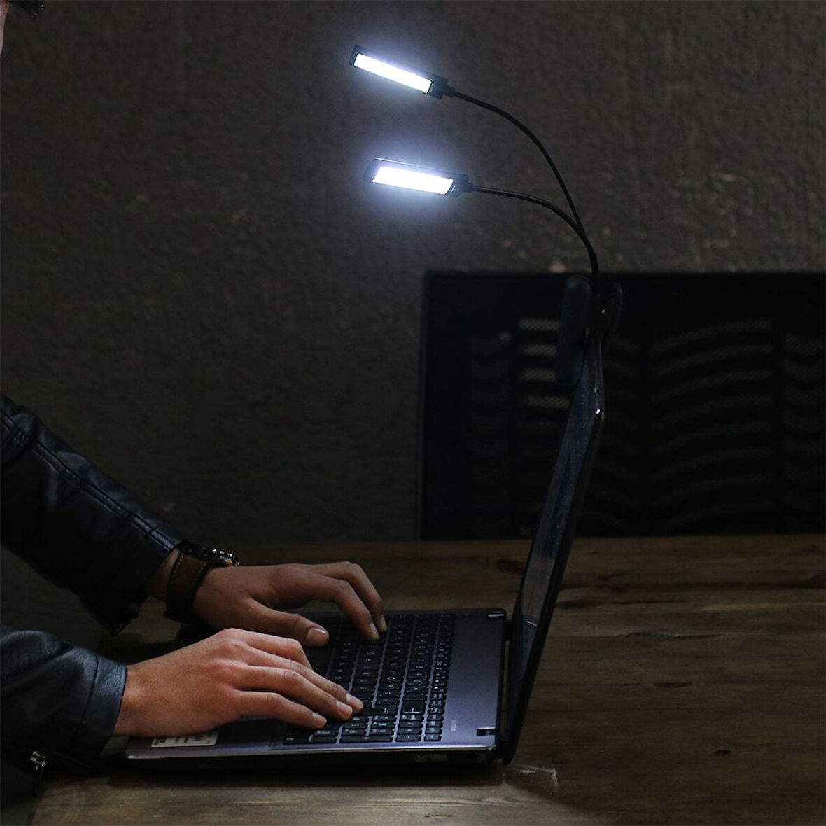 Büro Ev Ofis Hediyesi için Mandallı Aparatlı Kitap Okuma Masa Lambası