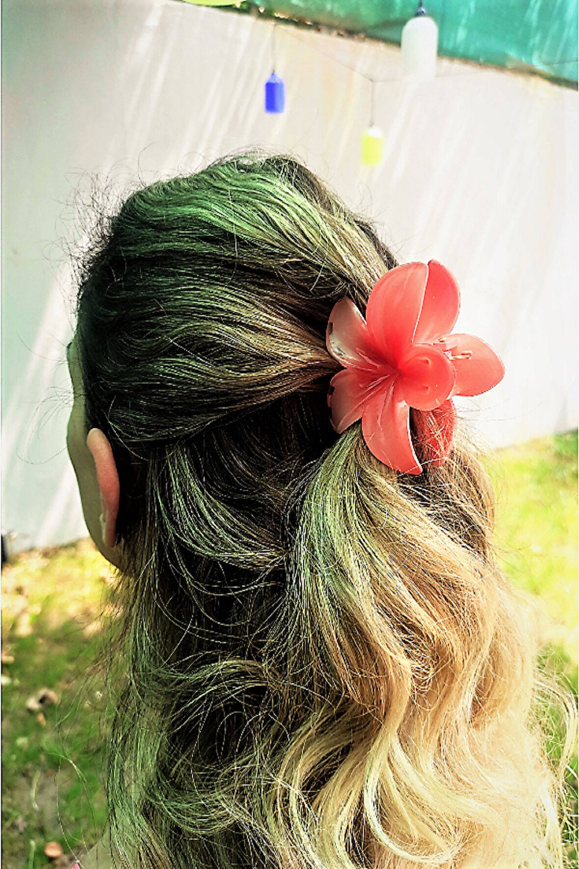 Büro Ev Ofis Kadını için Hediyelik Narçiçeği Lotus Çiçek Parlak Akrilik Mandal Saç Tokası