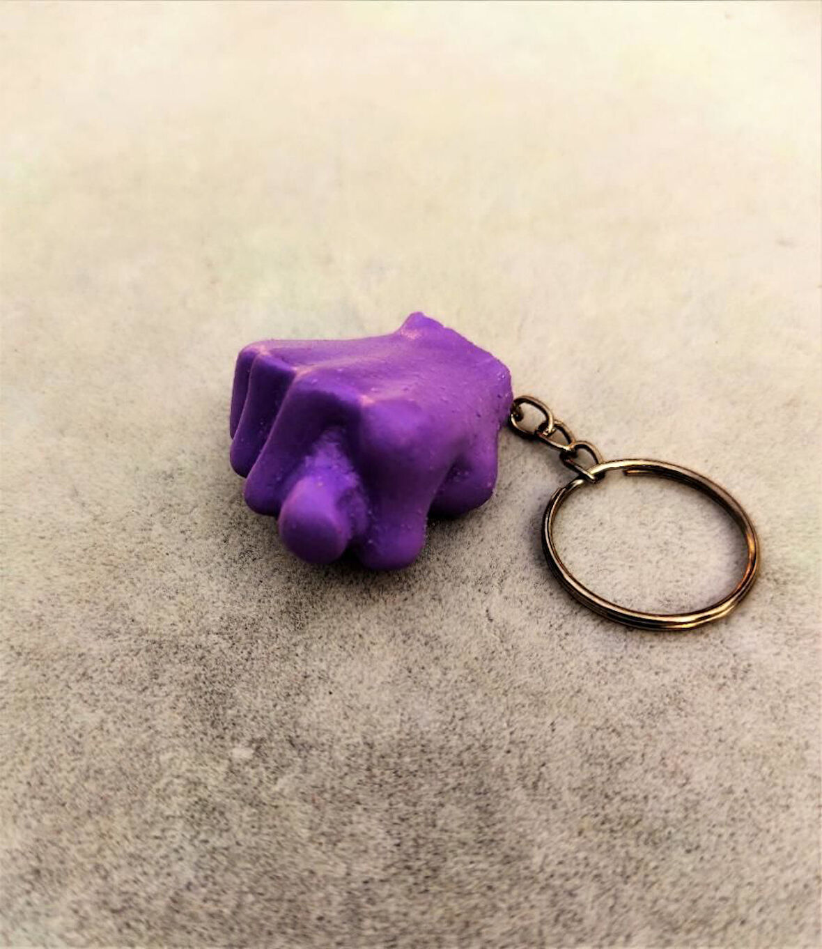 Büro Ev Ofis Hediyesi için Pastel Mor Sevimli Muzip Nah Espirili Anahtarlık