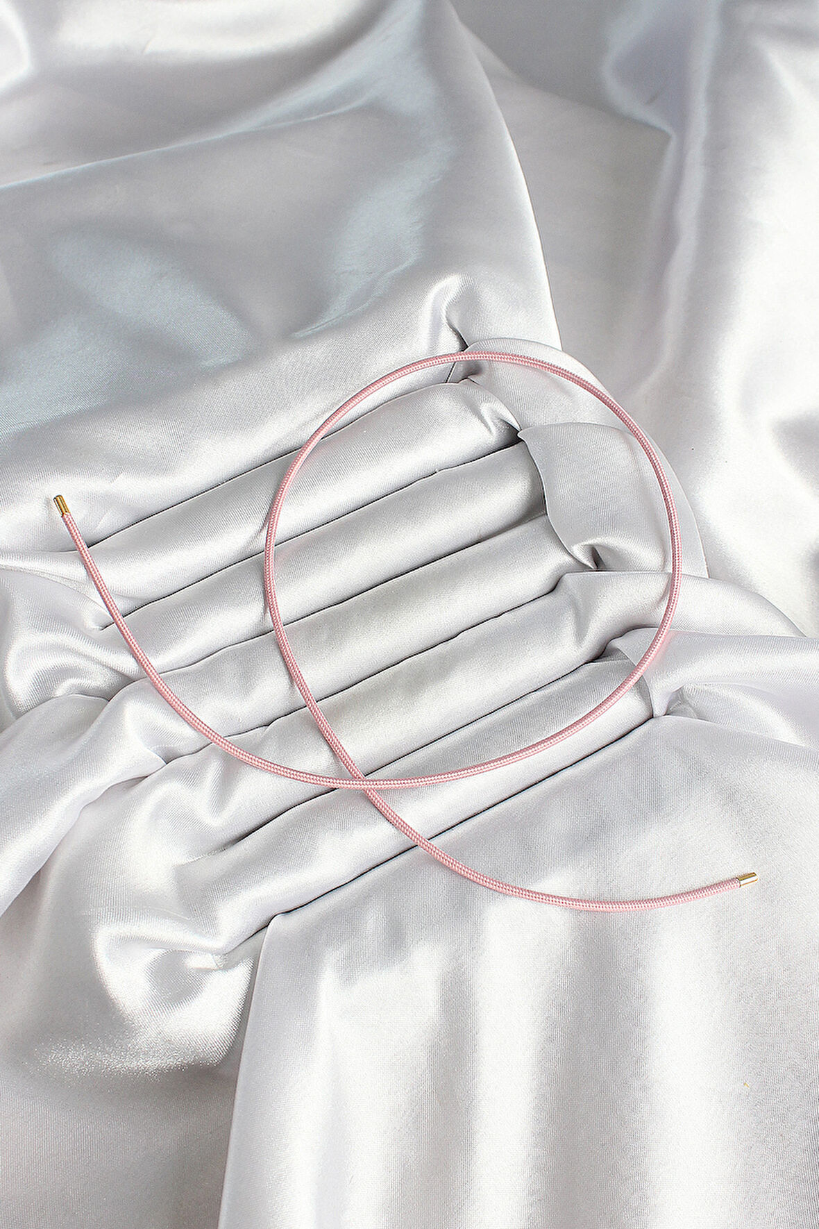 Zarif Kadın Bakımlı Erkek için Kızıl Mıknatıslı Sarmal Bileklik