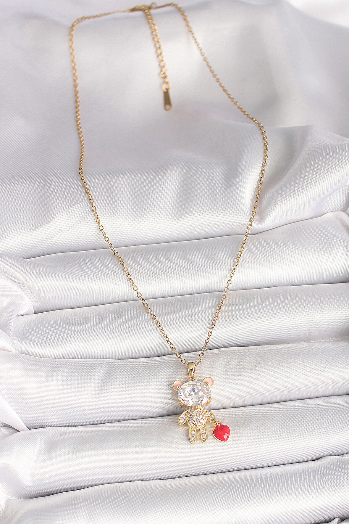 Zarif Kadın için Golden Çelik Zincir Zirkonlu Ayıcık Kırmızı Kalp Kolye