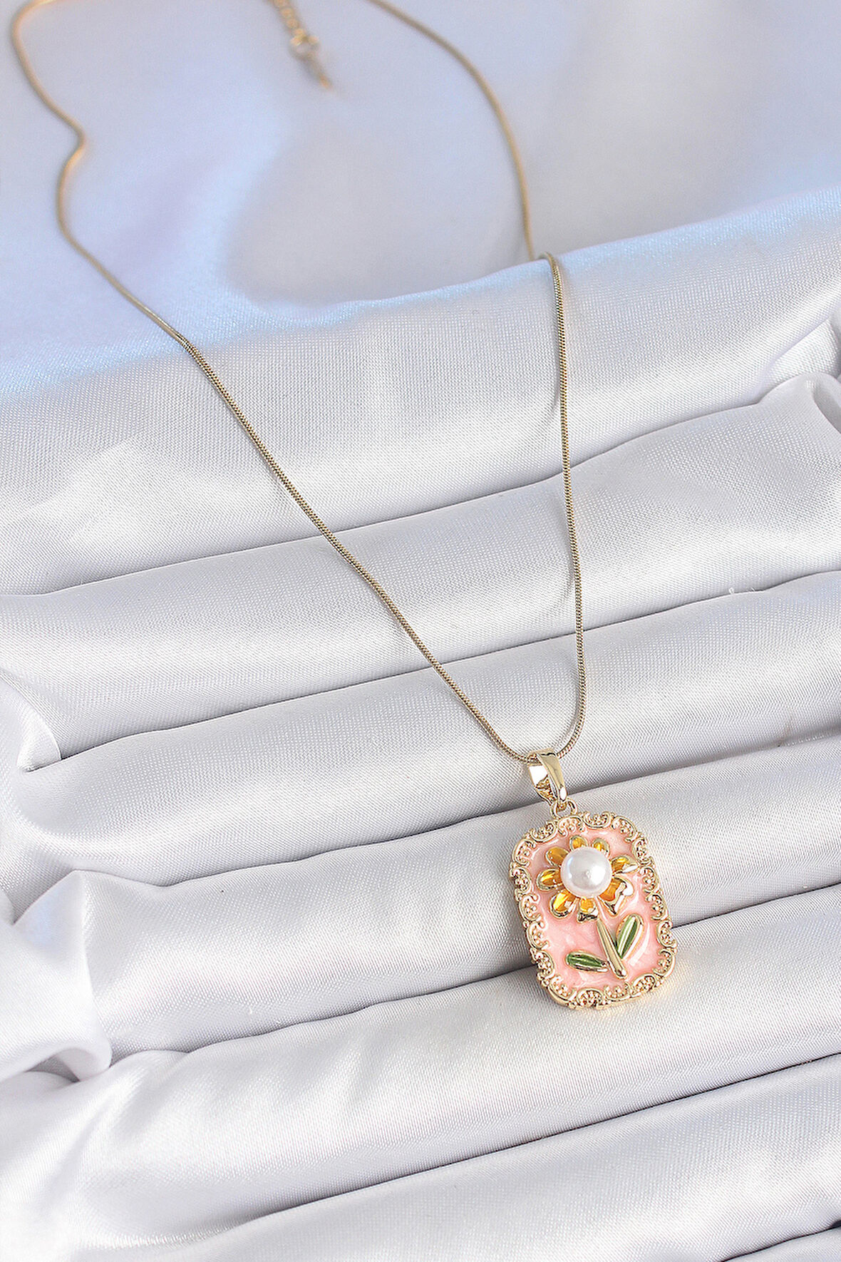 Zarif Kadın için Golden Çelik Zincir Pembe Mine İncli Papatya Portre Kolye