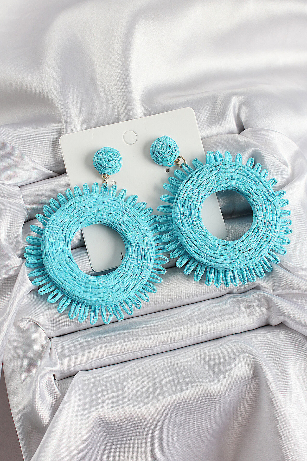 Zarif Kadın için Golden Mavi Püsküllü Halka Figürlü Hasır Örgü Küpe