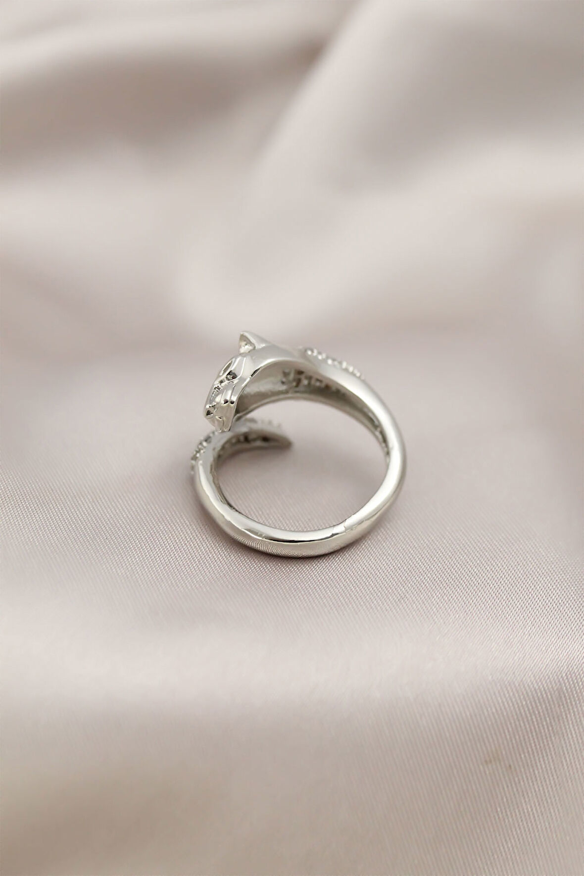 Zarif Kadın için Silver Metal Kaplan Zirkonlu Yüzük