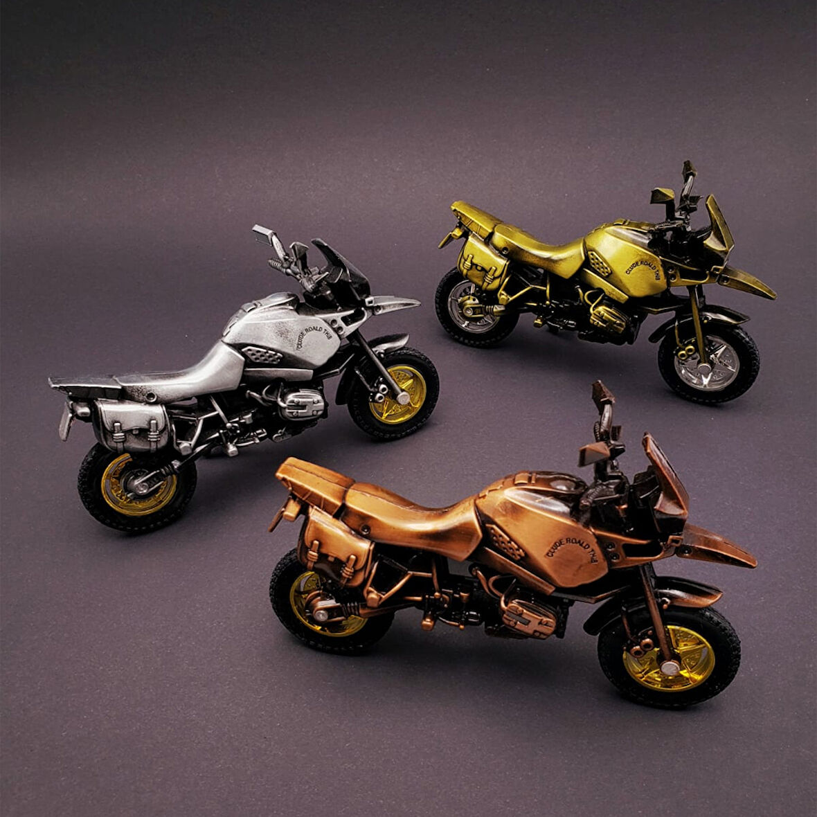 Büro Ev Ofis Hediyesi için Metal Dekor Maket Motor