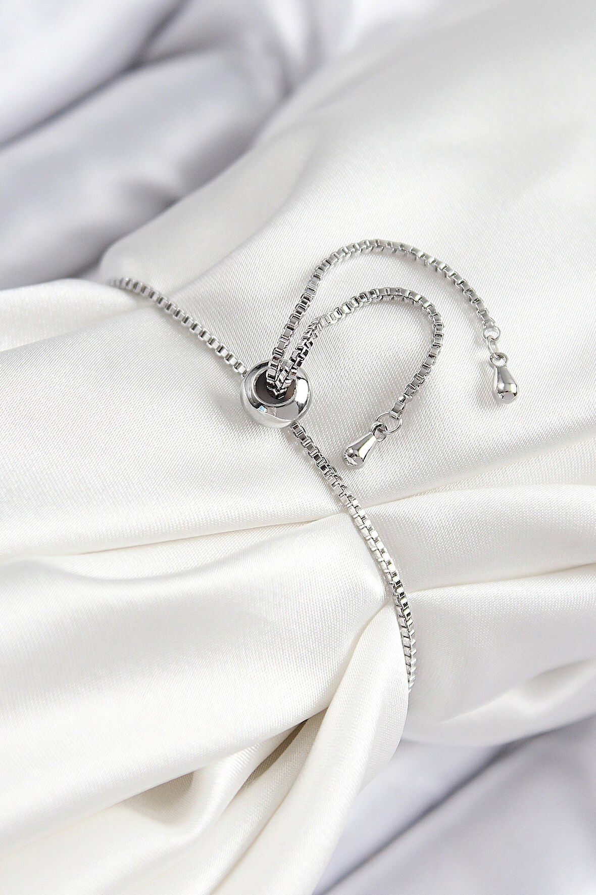 Zarif Kadın için Silver Pirinç Zirkonlu Kuğu Stil Asansörlü Bileklik