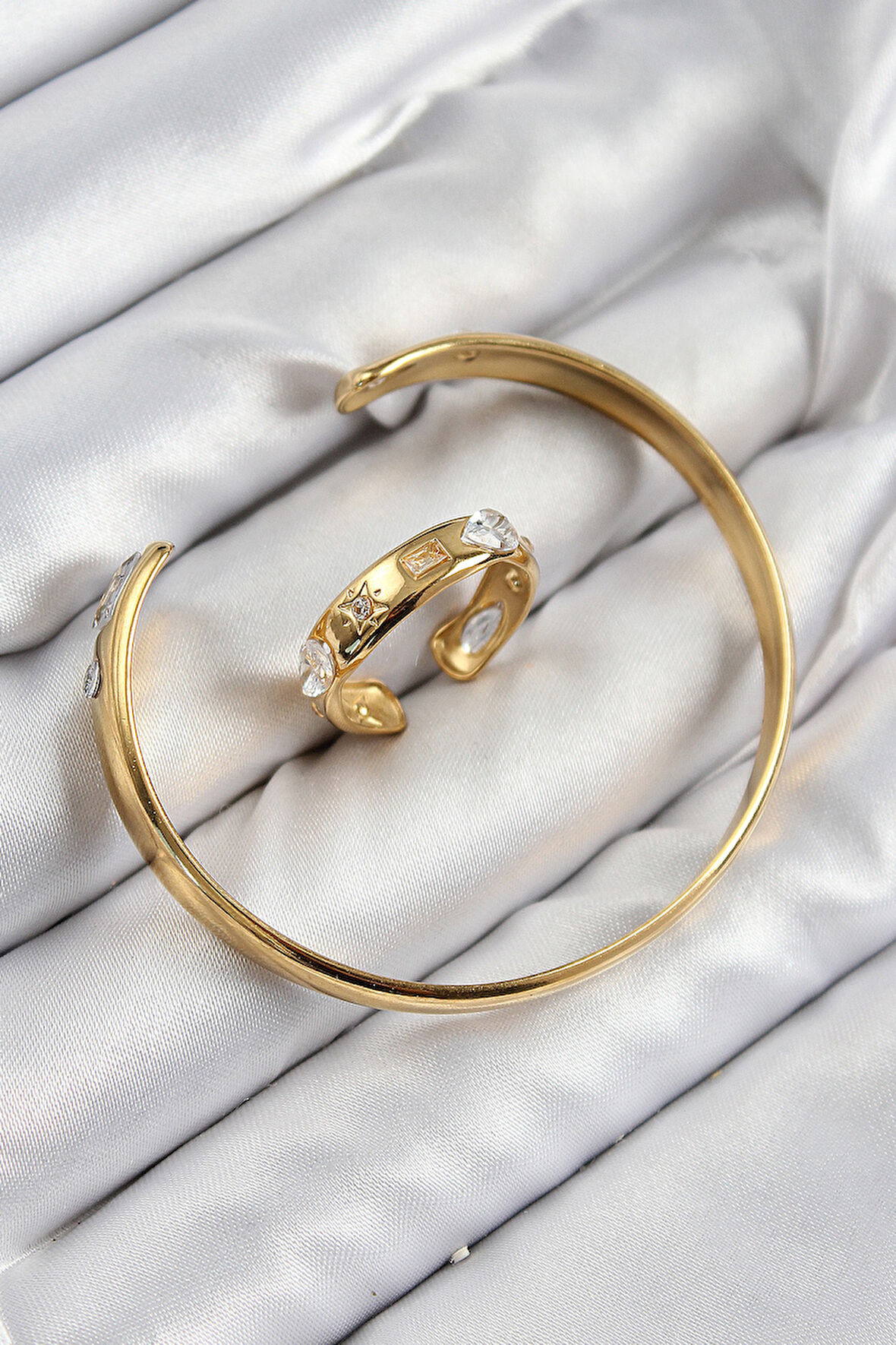 Zarif Kadın için Golden Pirinç Zirkonlu Ayrık Stil Bileklik Yüzük Seti