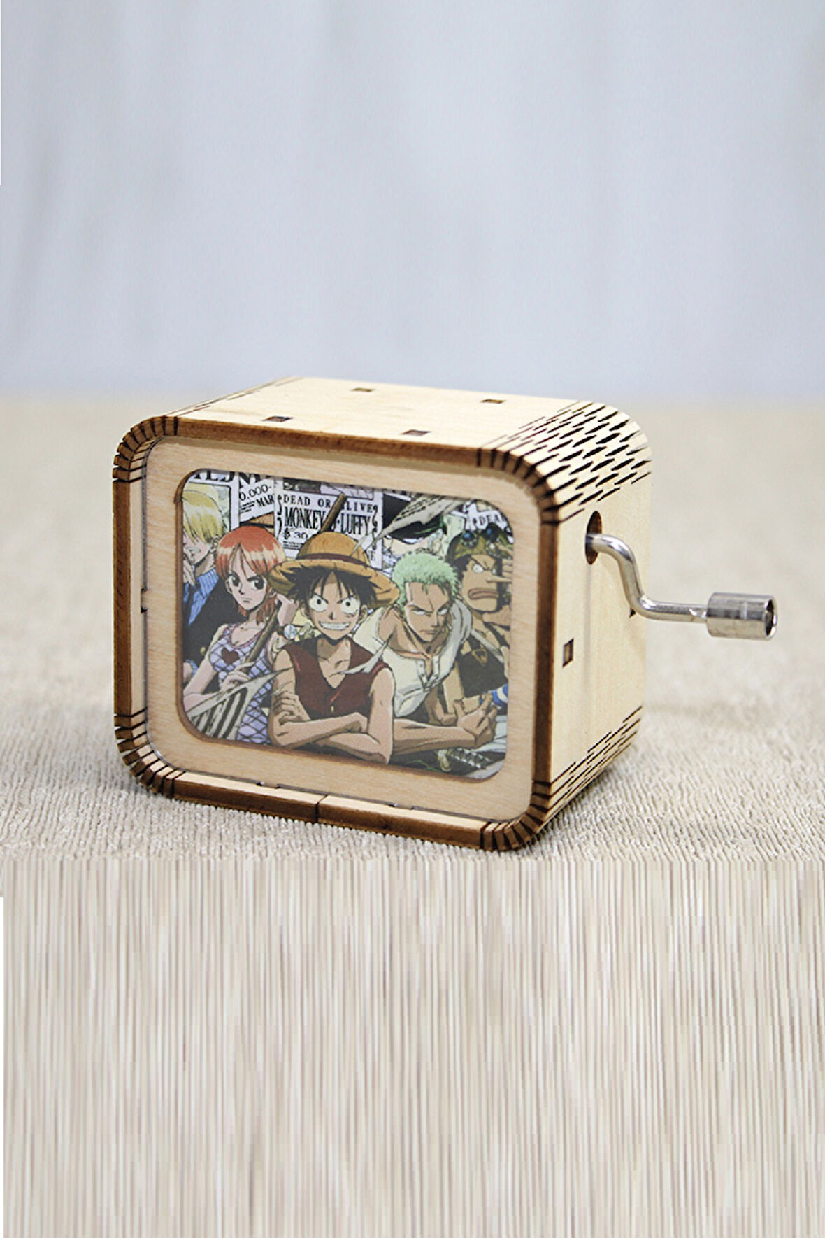 Büro Ev Ofis Hediyesi için One Piece Stil Müzik Kutusu