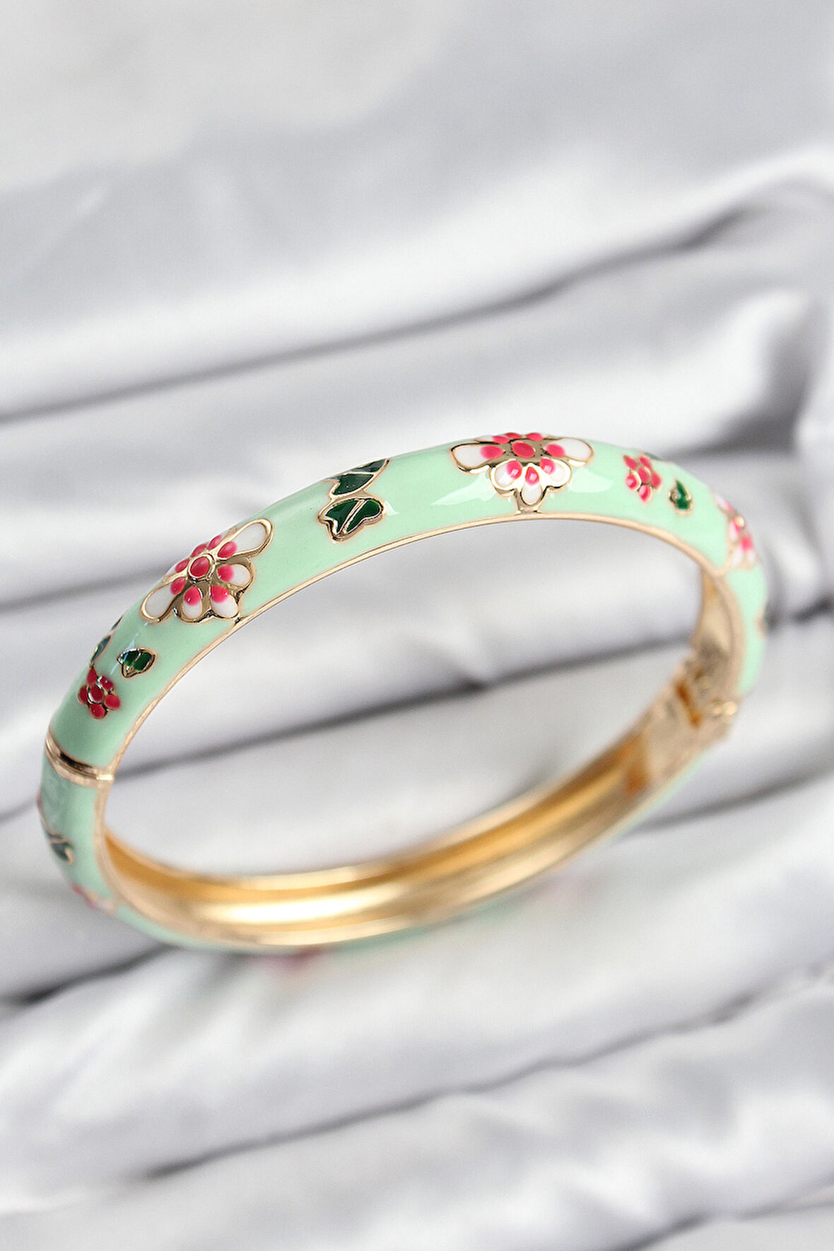 Zarif Kadın için Golden Mineli  Pirinç Su Yeşili Çiçek Kelepçe Bileklik