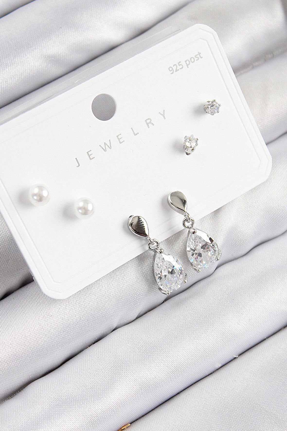 Zarif Kadın için Silver Pirinç Zirkonlu Sallantılı Damla 925 Gümüş Çivili Küpe Seti