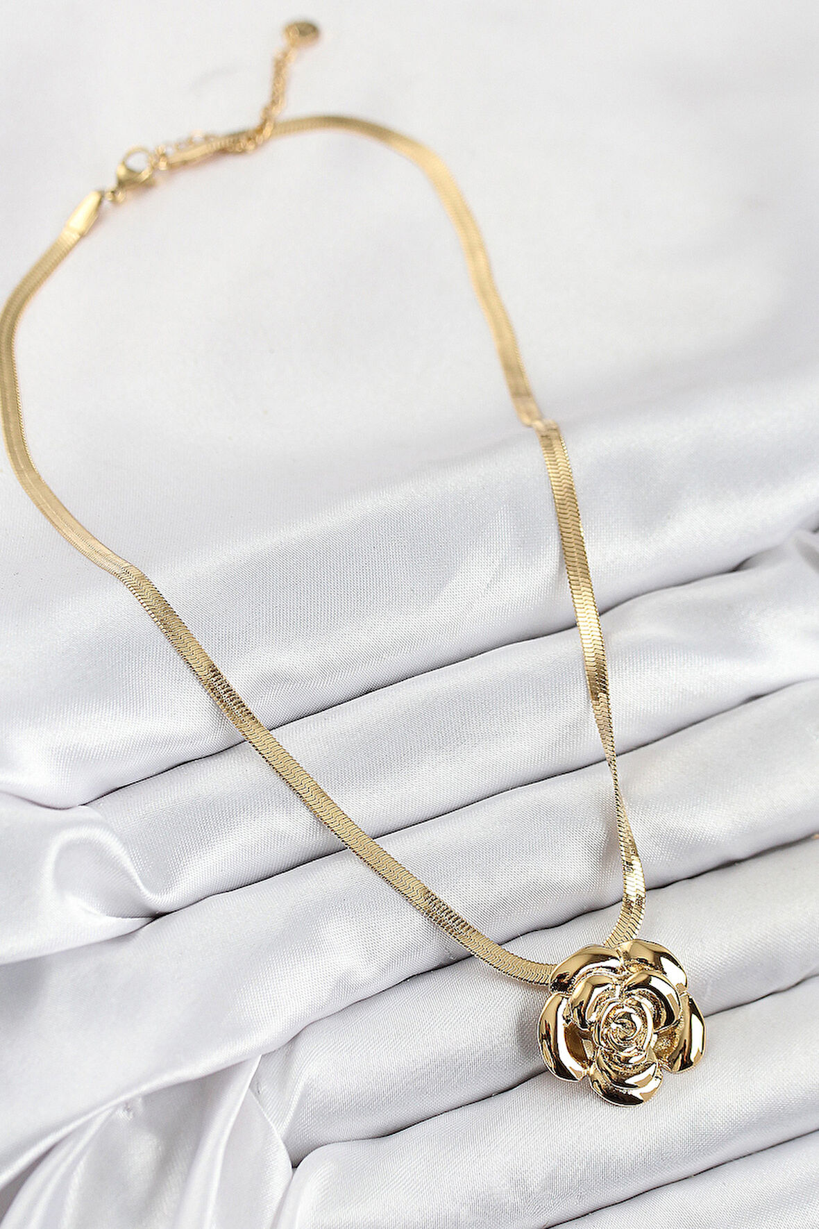 Zarif Kadın için Golden Çelik Gül Figürlü İtalyan Stil Zincir Kolye