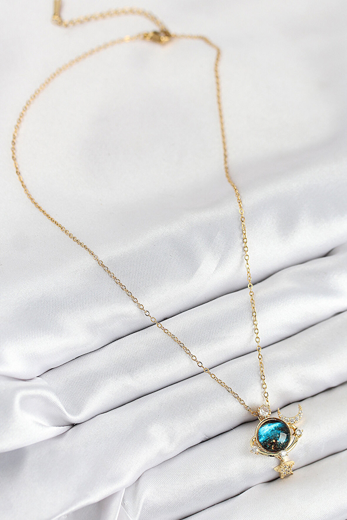 Zarif Kadın için Golden Çelik Zirkonlu Gezegen Stil Kolye