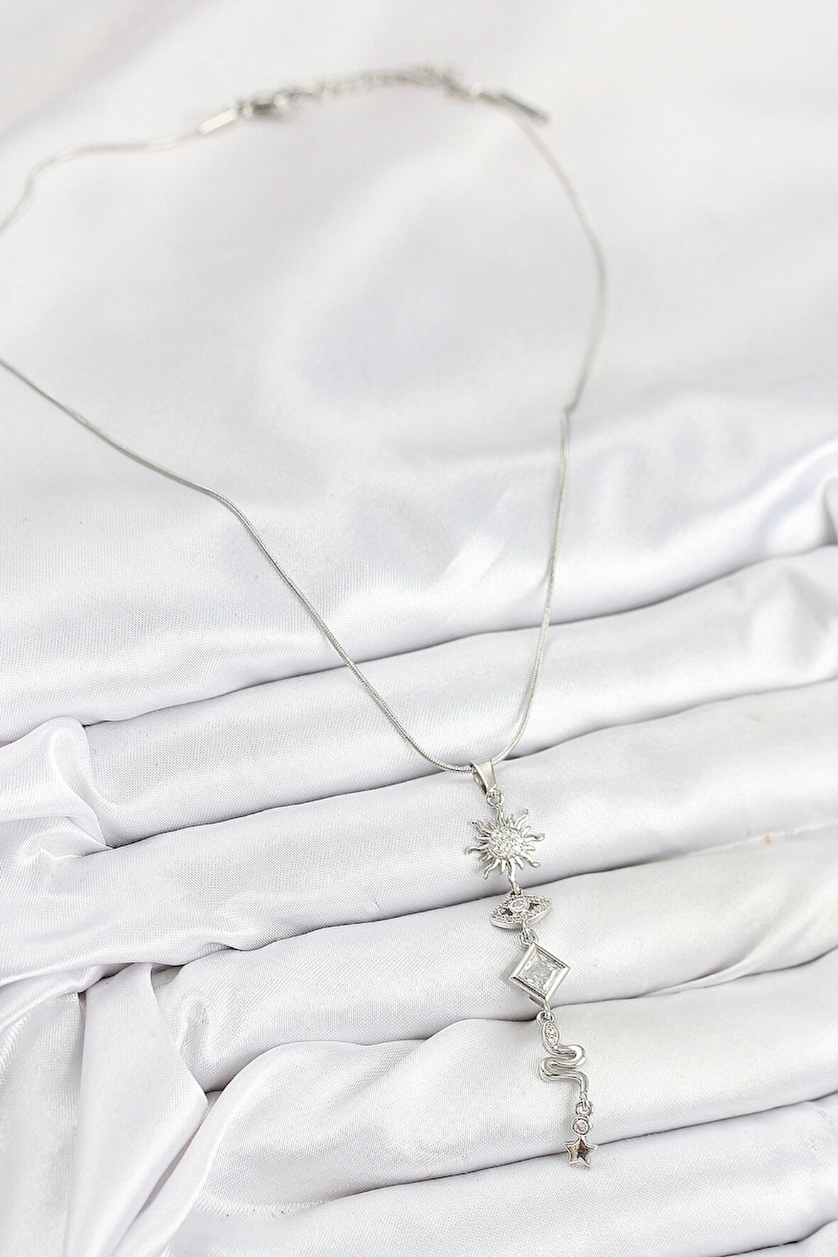 Zarif Kadın için Silver Çelik Zirkonlu Ay Güneş Enerji Stil Kolye