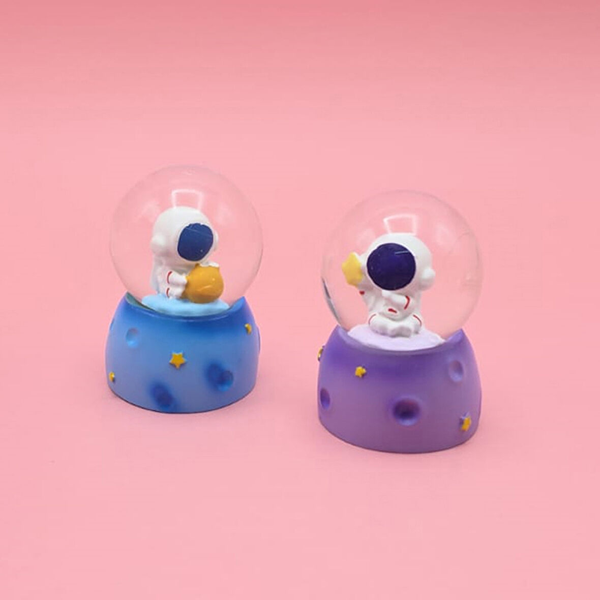Büro Ev Ofis Dekoru için Tekli Işıklı Mini Şirin Astronot Kar Küresi