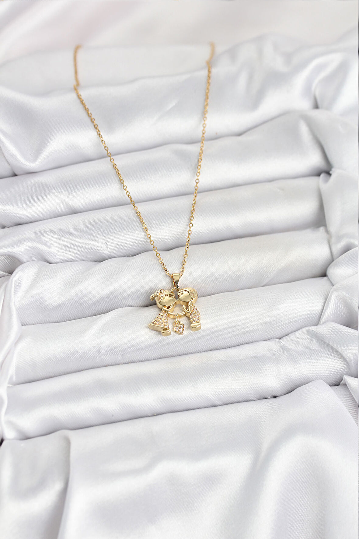 Zarif Boyunlar için Golden Çelik Zincirli Erkek Kız Stil Kolye