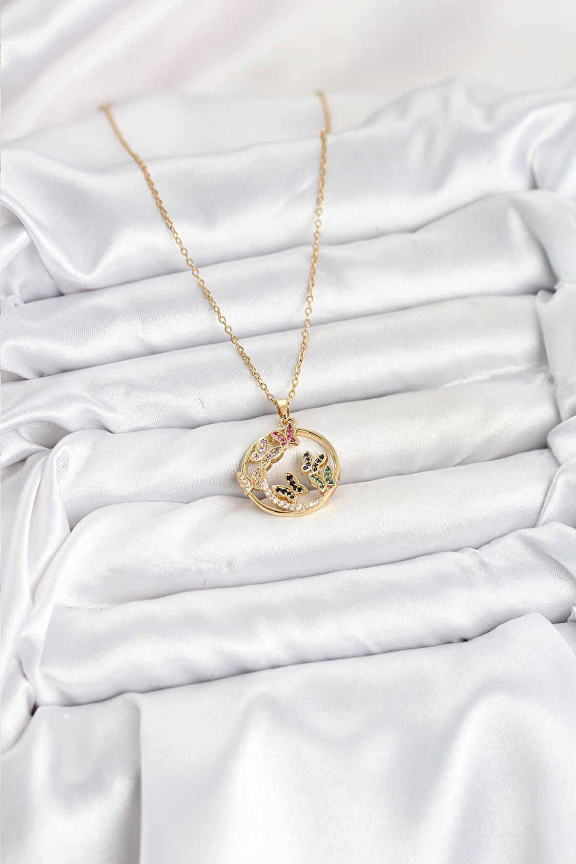 Zarif Boyunlar için Golden Çelik Zirkonlu Zincir Kelebekli Kadın Kolye