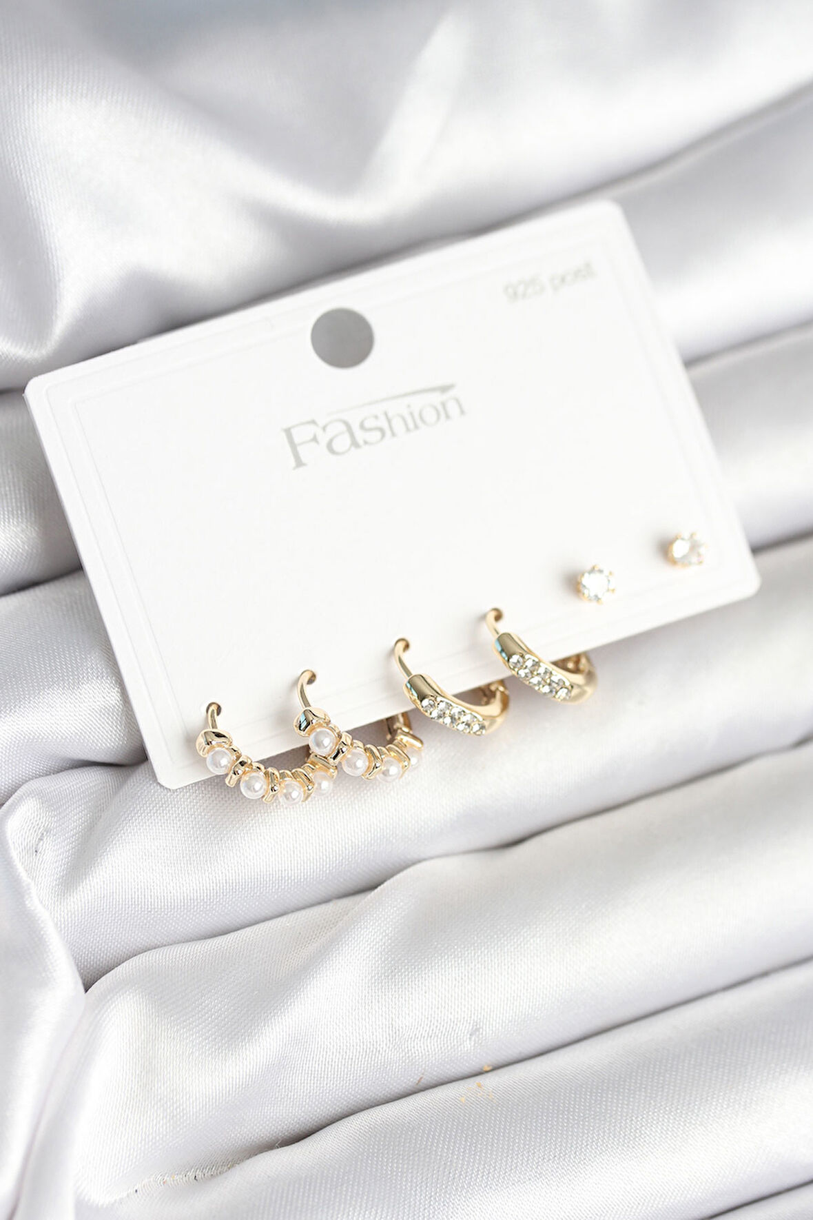 Zarif Kulaklar için Golden Pirinç Zirkonlu İncili 925 Silver Çivili Küpe Seti