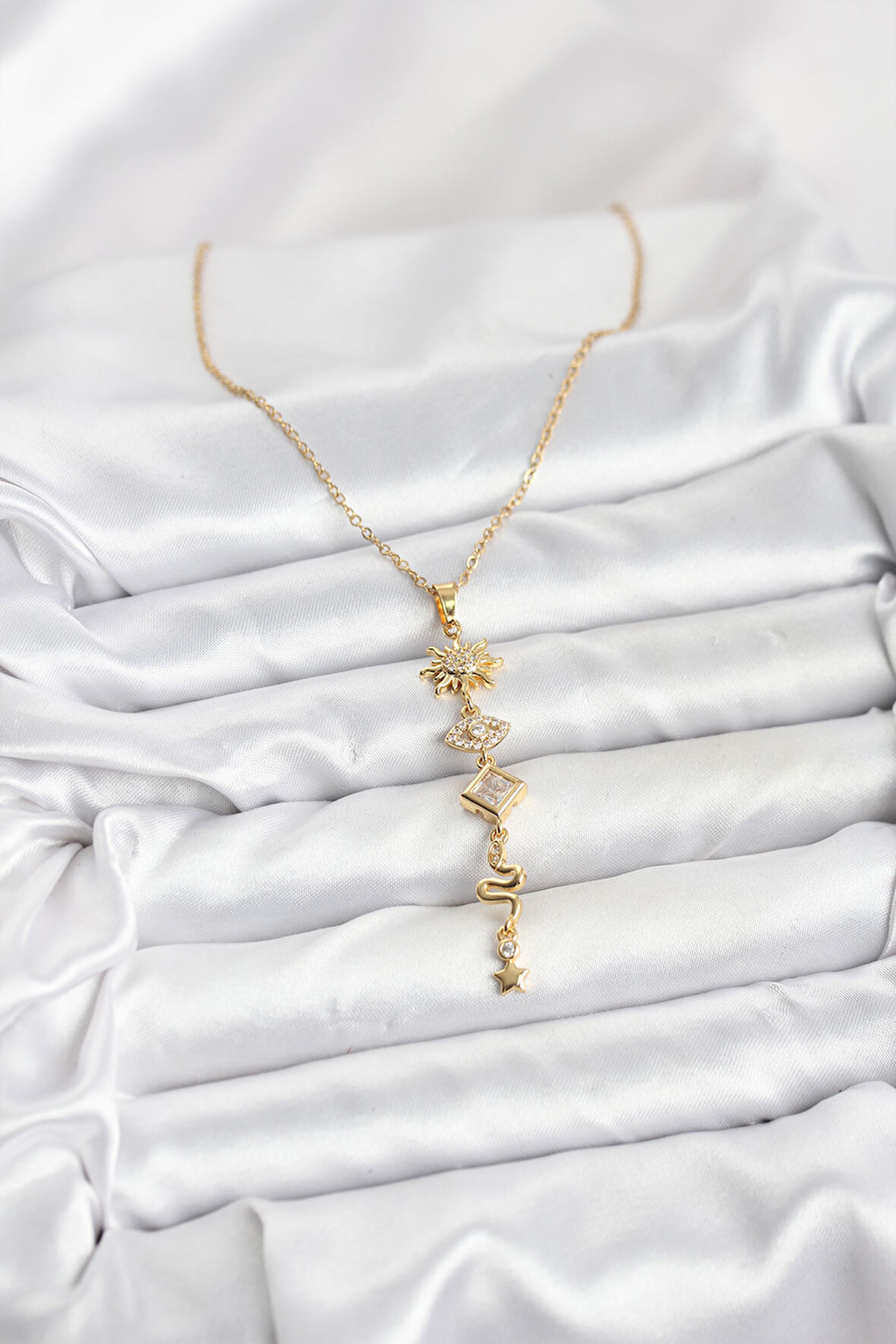 Zarif Boyunlar için Golden Çelik Zincir Güneş Enerji Kadın Kolye