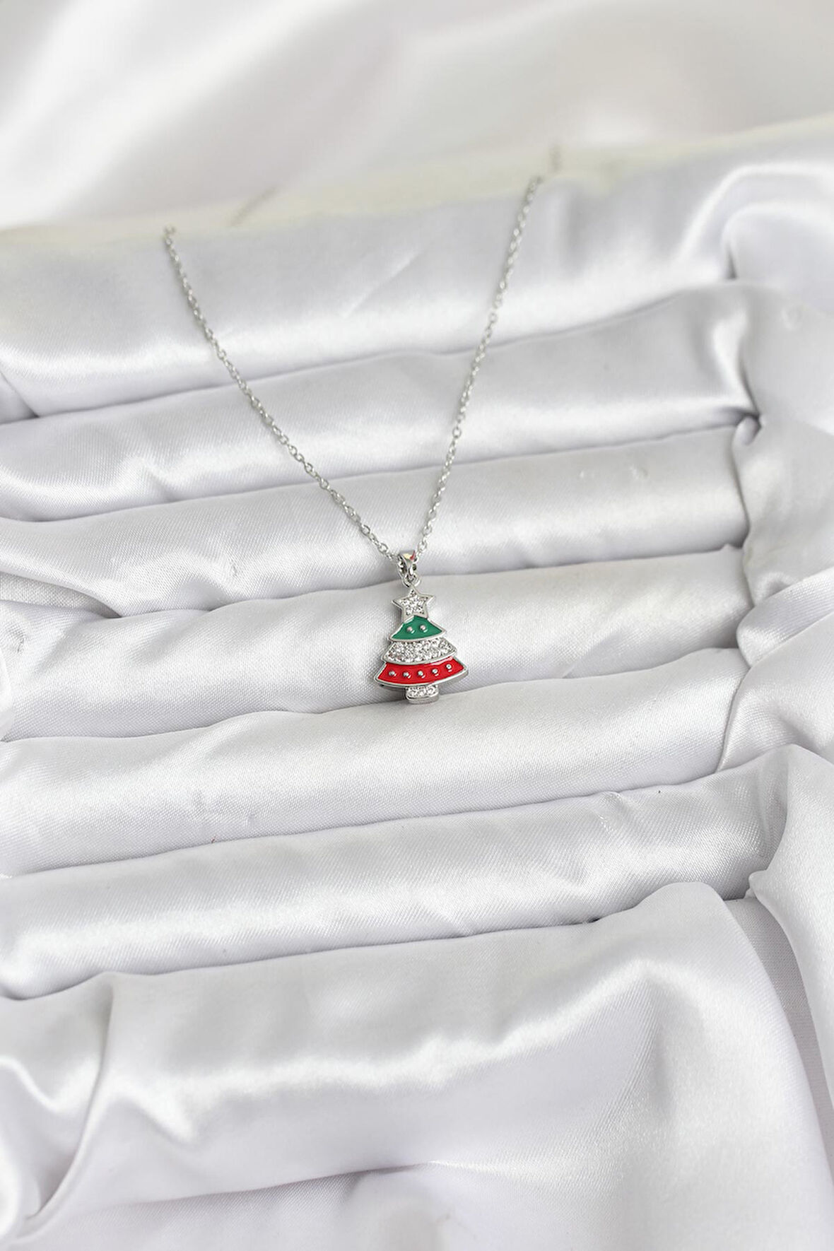 Zarif Boyunlar için Silver Çelik Ren Çam Ağacı Zirkonlu Yılbaşı Tema Kadın Kolye