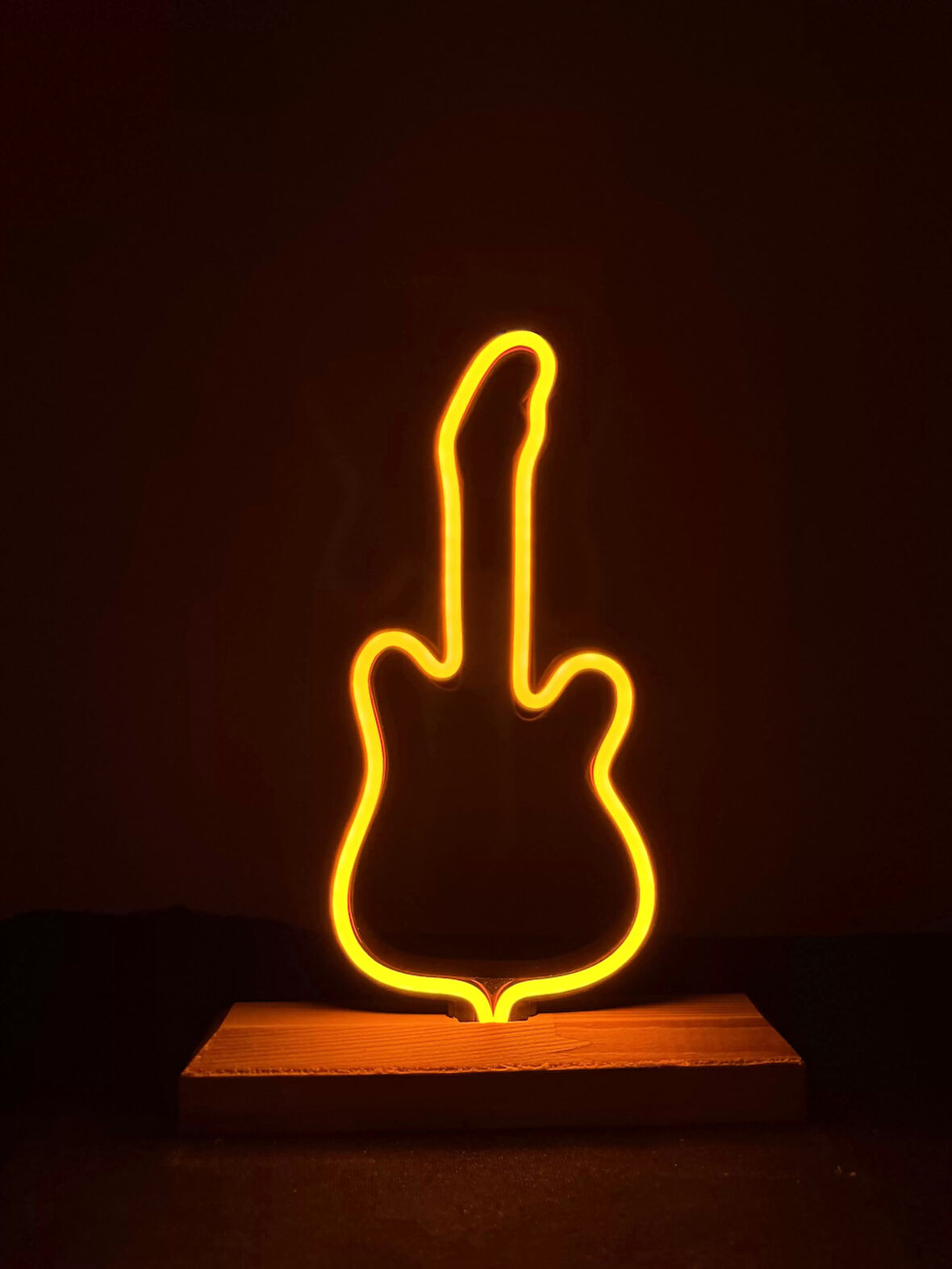 Gitar Figürlü Turuncu Neon Gece Lambası