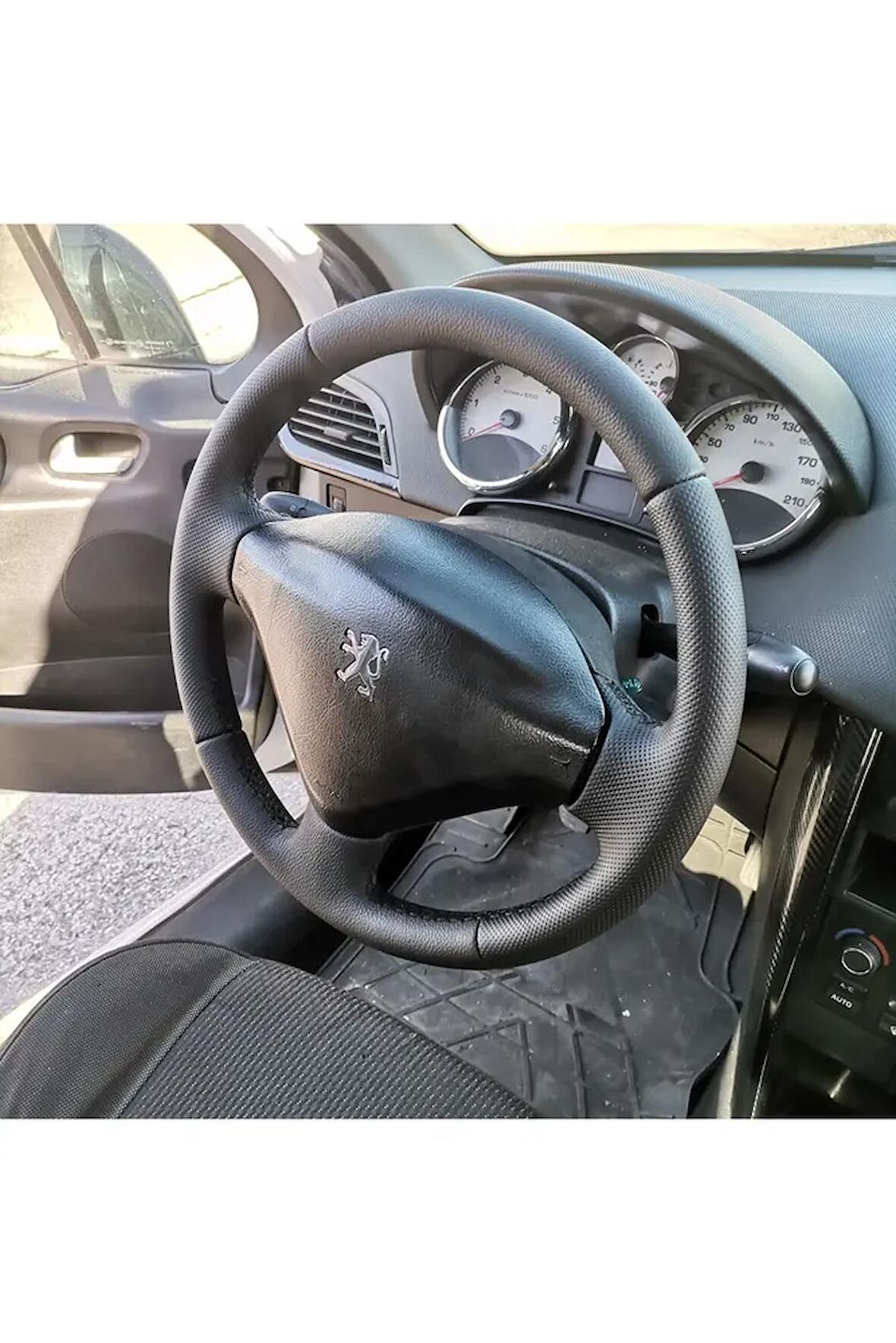 Peugeot 307 Uyumlu Araca Özel Direksiyon Kılıfı