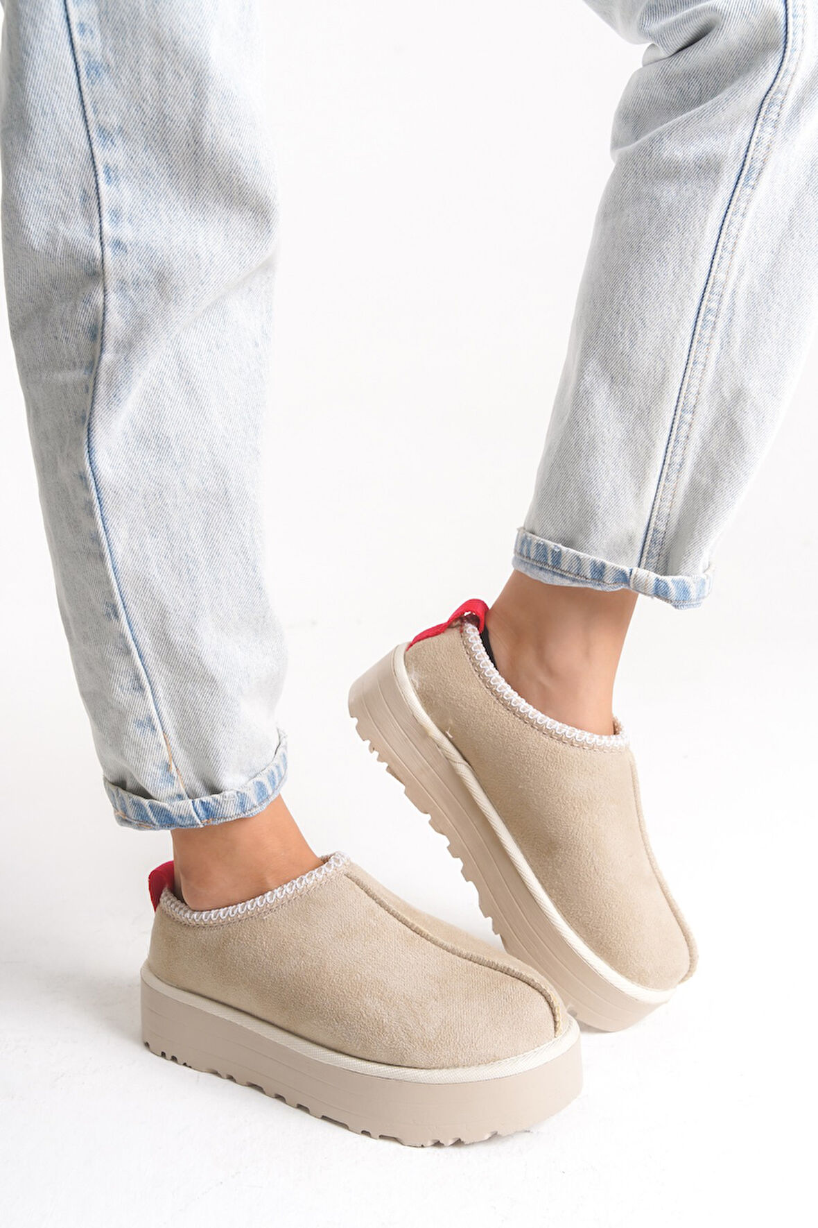 Bej Tüylü Sabo Kadın Kışlık Ayakkabı Ev ve Dış Kullanım