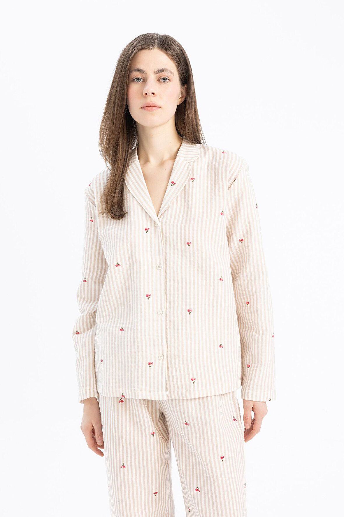 DeFacto Pijama Yaka Müslin Pijama Üstü-Fall in Love E3111AX25SPER118