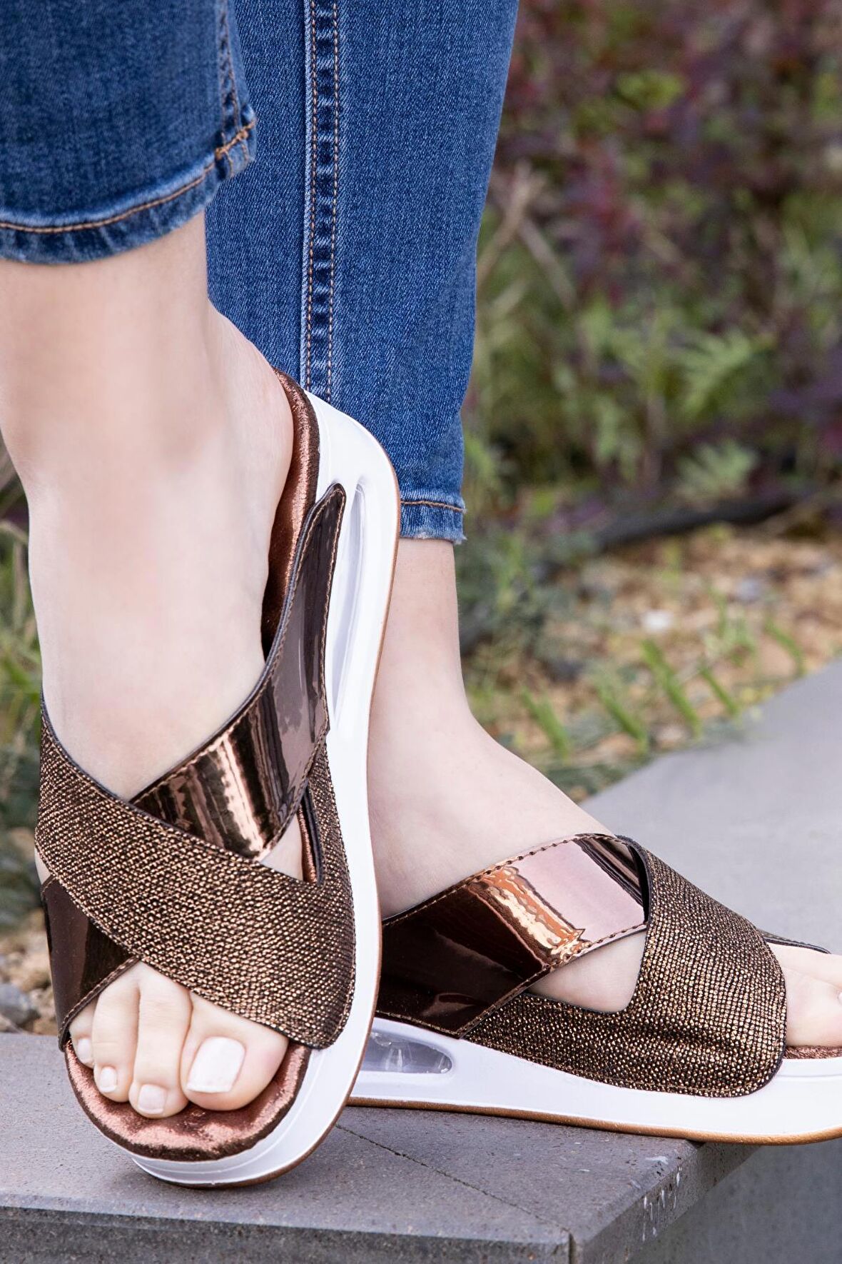 Muya Fly Anatomik Air Max Tabanlı Kadın Terlik