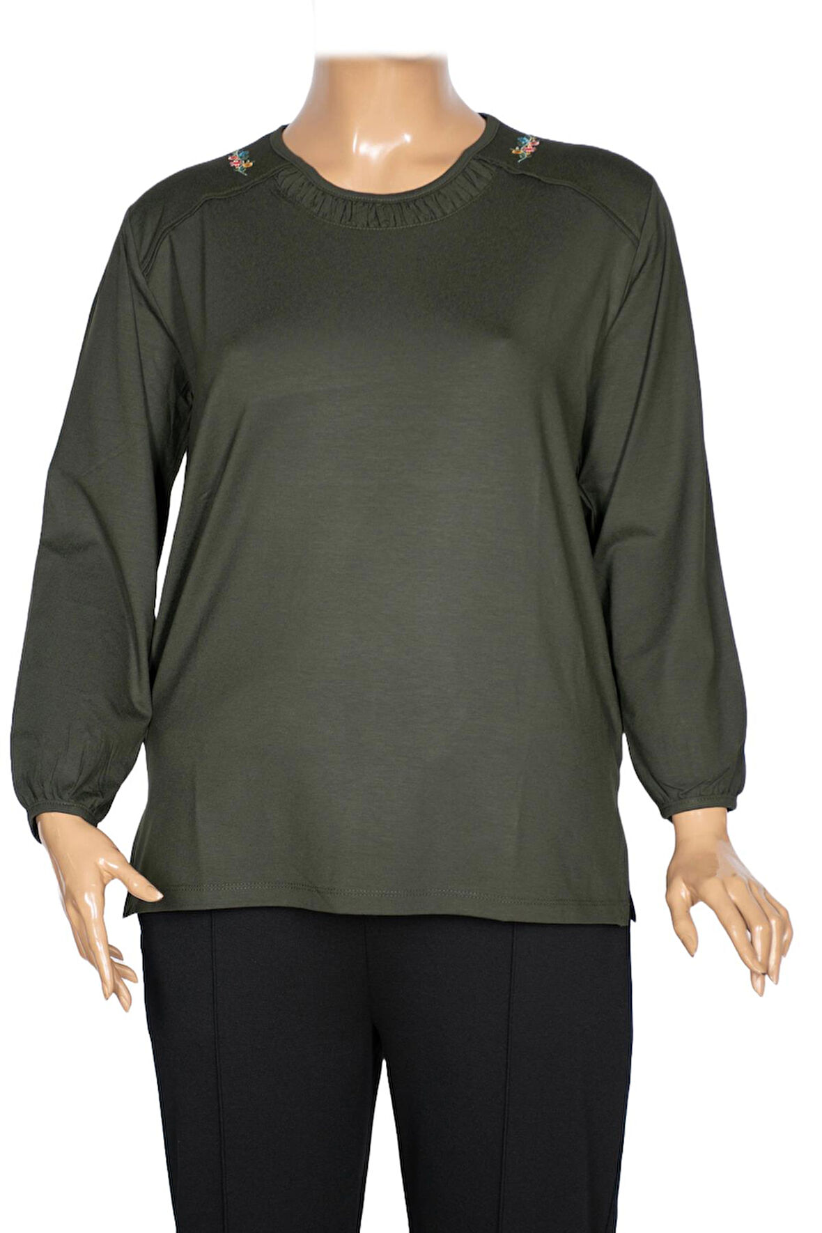 Cimariva Kadın Meyra Büyük Beden O Yaka Nakışlı Haki Bluz