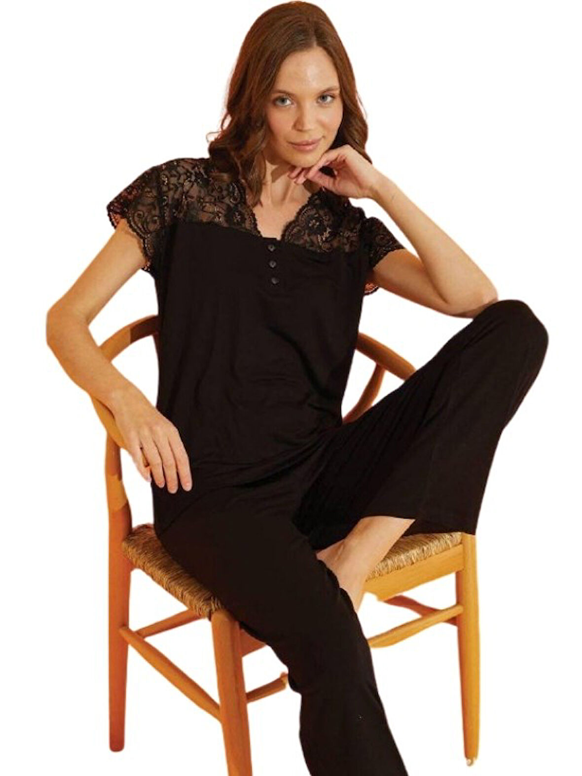 Kadın Dantelli Kol V Yaka Viskon Likra Düğmeli Kısa Kol Pijama Takımı