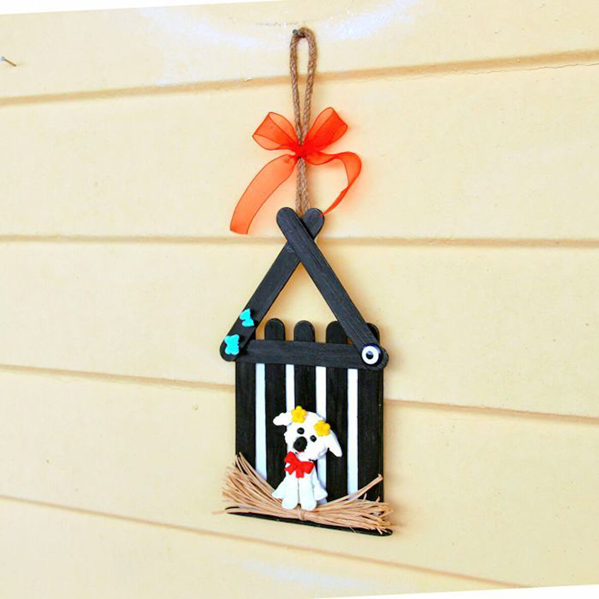 Uretti - Fatma 4830 1354 El Yapımı Köpek Figürlü Dil Çubuklu Duvar Süsü