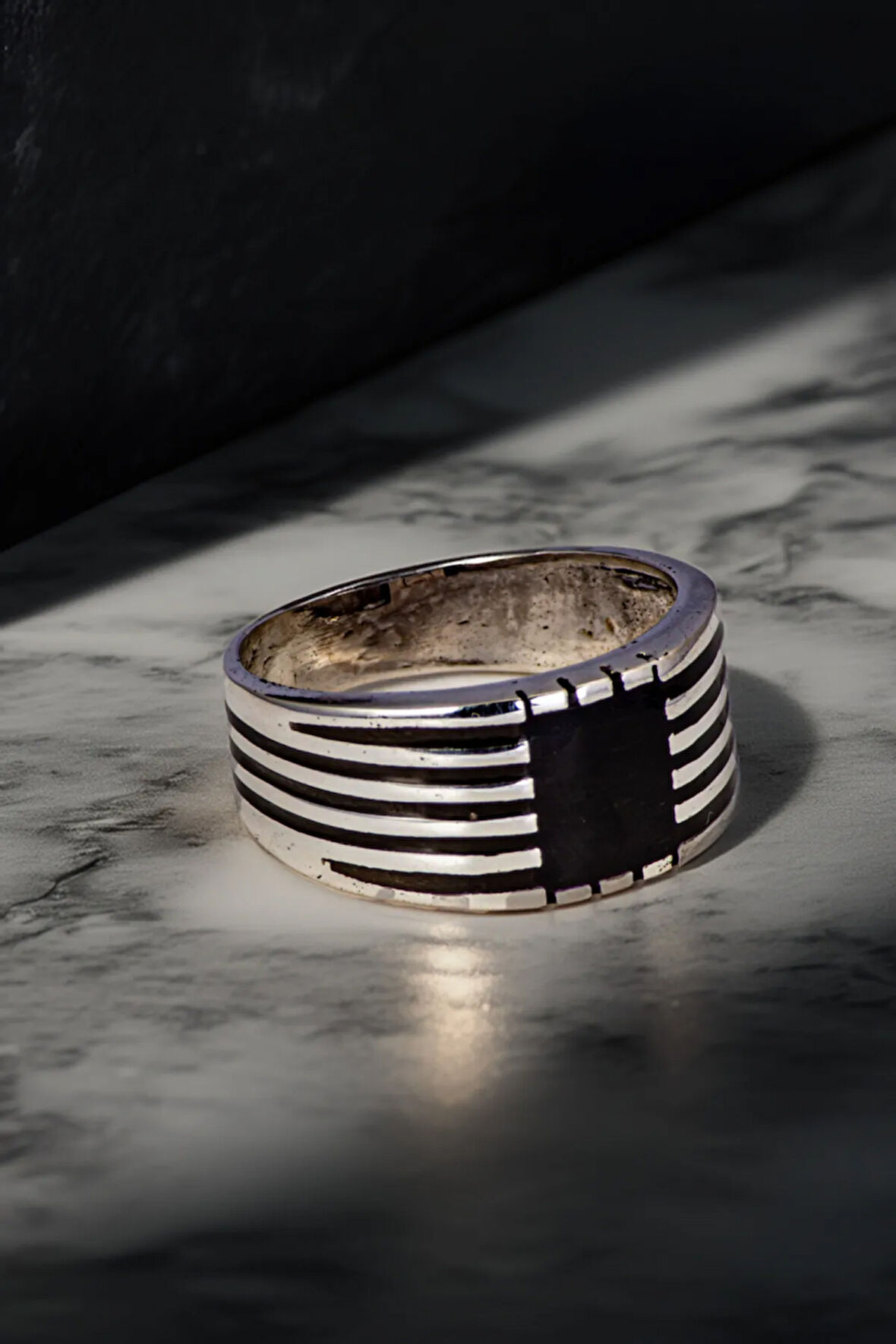 Erkek Çizgili Model İnce Kibar 925 Ayar Gümüş Yüzük