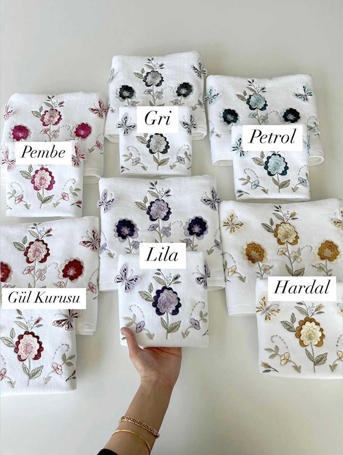 SARRA KADİFE 3D NAKIŞLI ANALI KIZLI 2'Lİ TAKIM - AKASYA-HARDAL