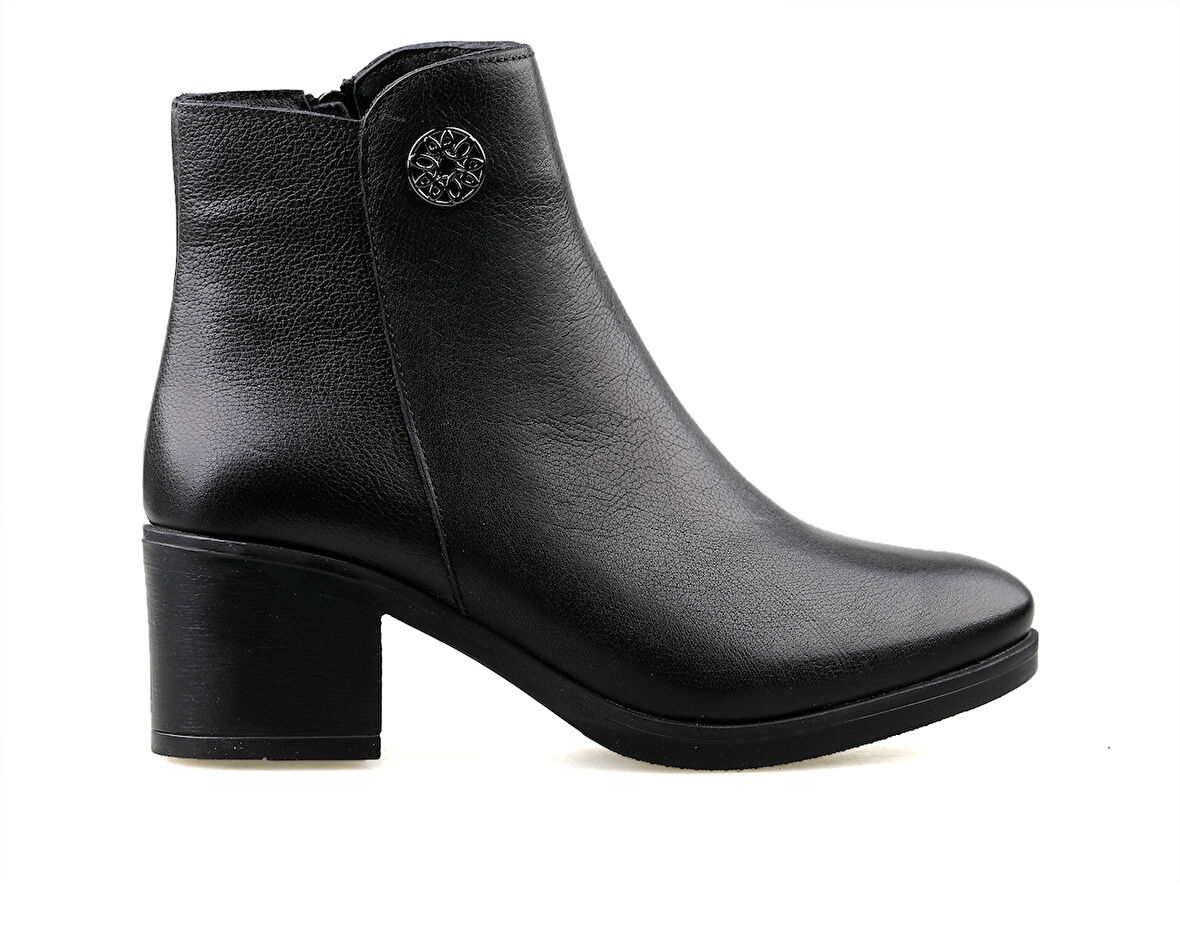 Castle Black 92160-1 Kadın Hakiki Deri Klasik Bot Siyah