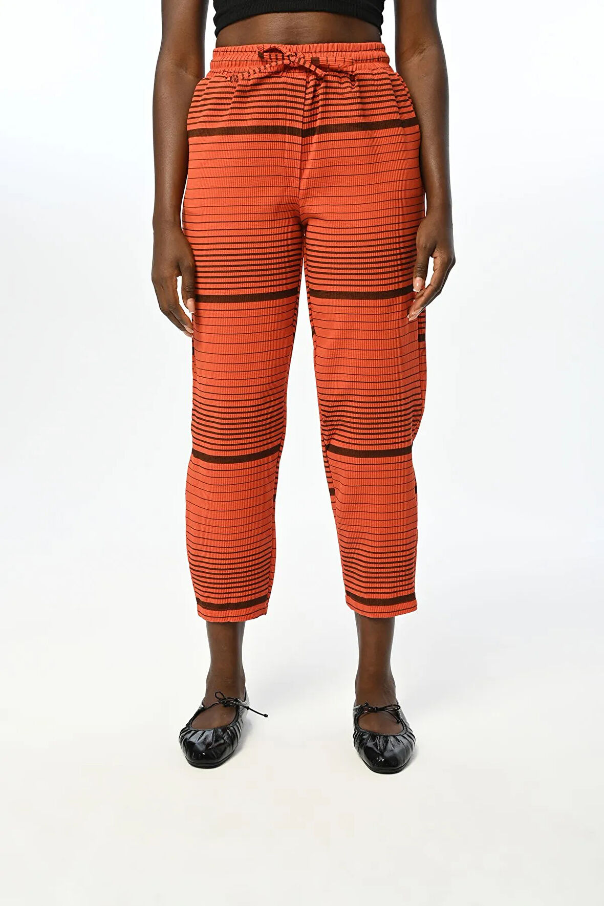 Yatay Çizgi Desenli Beli Lastikli Rahat Kalıp Pantolon