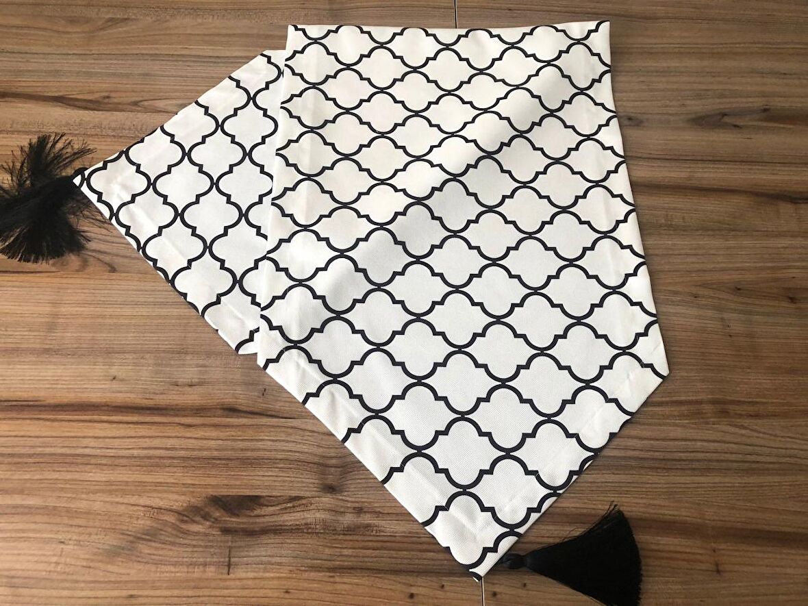 BEYAZ ZEMİN SİYAH DESENLİ MOROCCAN RUNNER