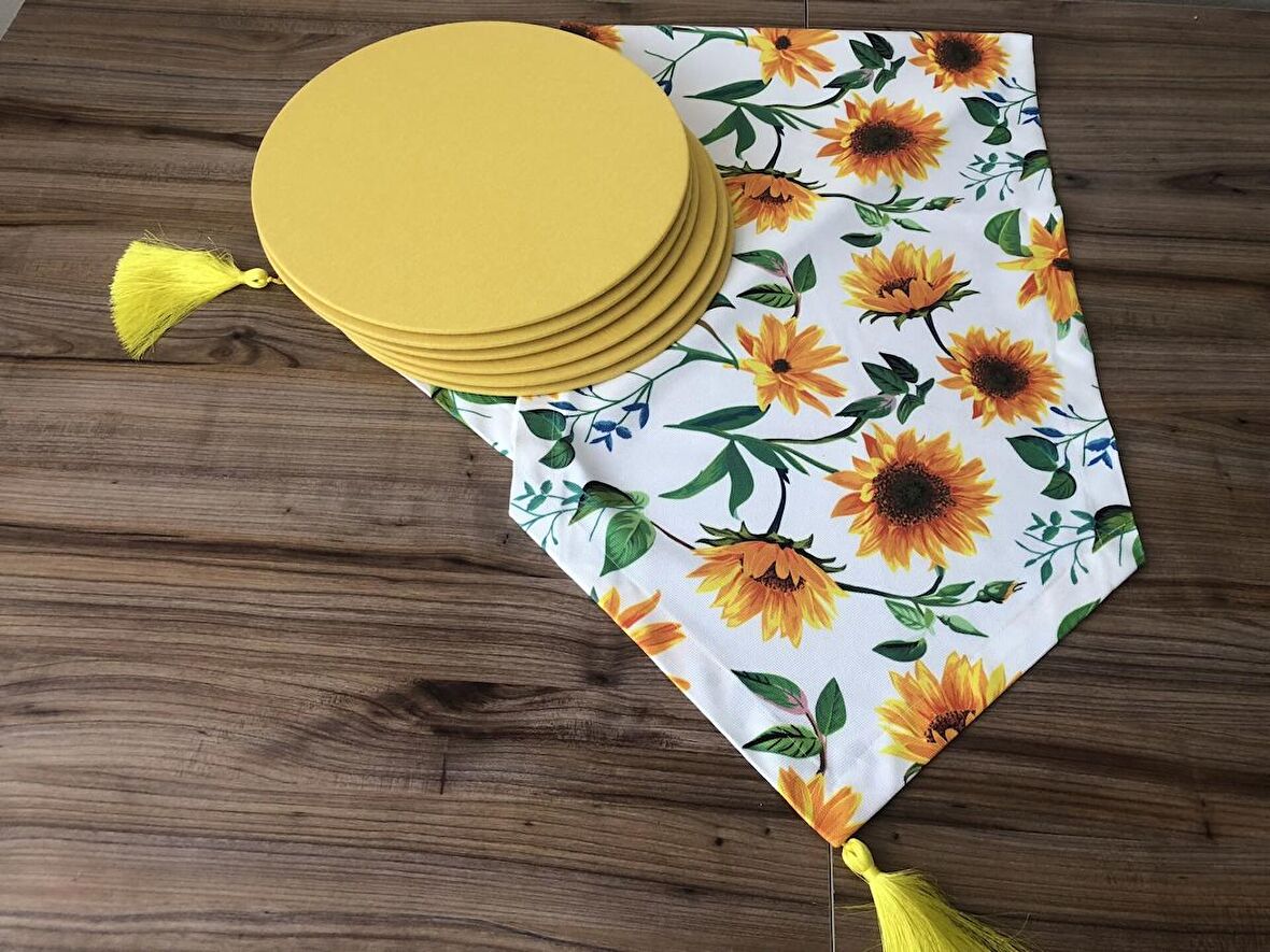 BEYAZ ZEMİN AYÇİÇEĞİ DESENLİ RUNNER & SUPLA