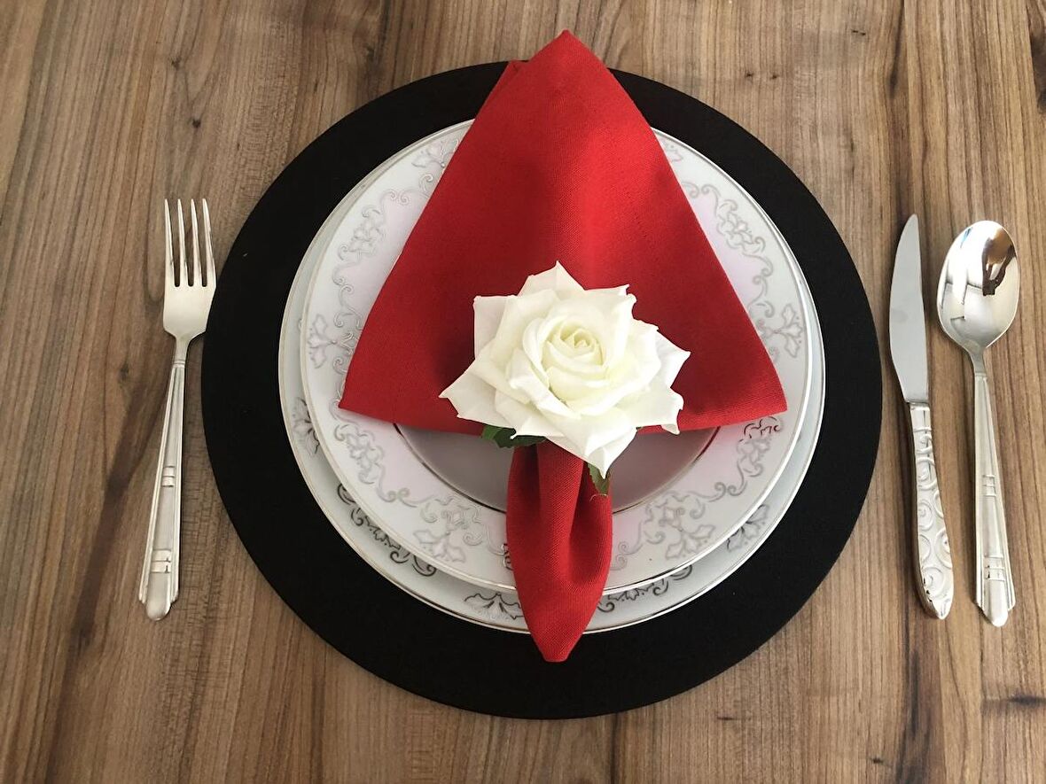 KIRMIZI KUMAŞ PEÇETE (6 ADET) (40X40 CM)