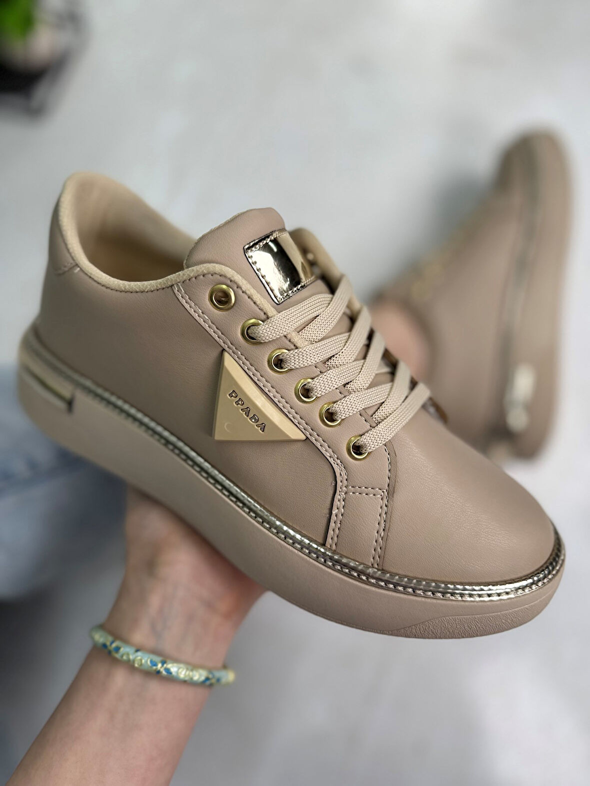 Günlük Kadın Spor Ayakkabı Ppada Model Gold Detaylı Bağcık Hafif Kalın Ortopedik Taban Sneaker 327