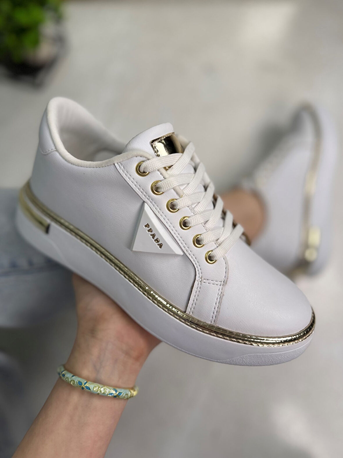 Günlük Kadın Spor Ayakkabı Ppada Model Gold Detaylı Bağcık Hafif Kalın Ortopedik Taban Sneaker 327