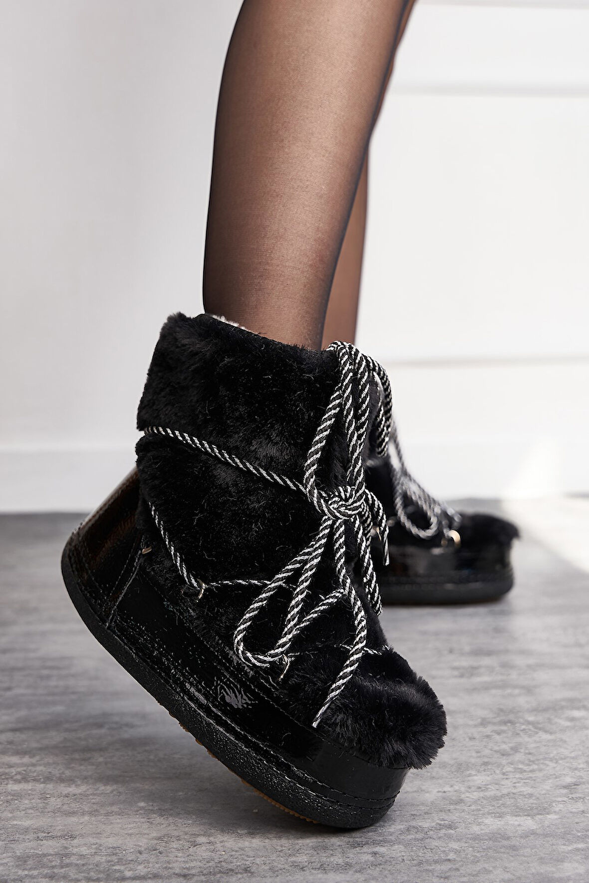 Günlük Kadın Kar Botu Kürklü Bağcıklı Anne Kız Rahat Astarlı Kalın Taban 327