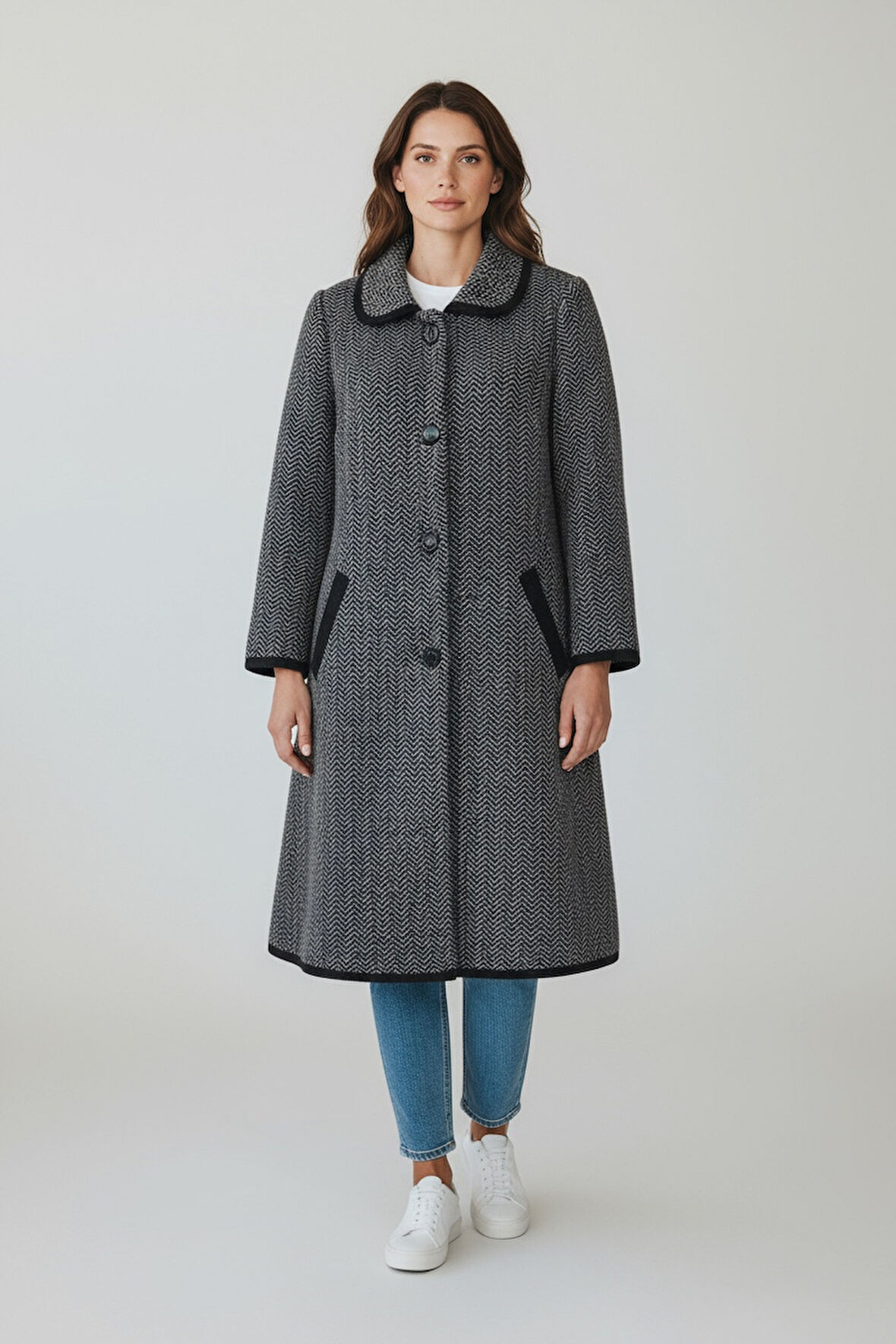 KADIN ÖNÜ DÜĞMELİ CEPLİ KALIN TRİKO HIRKA