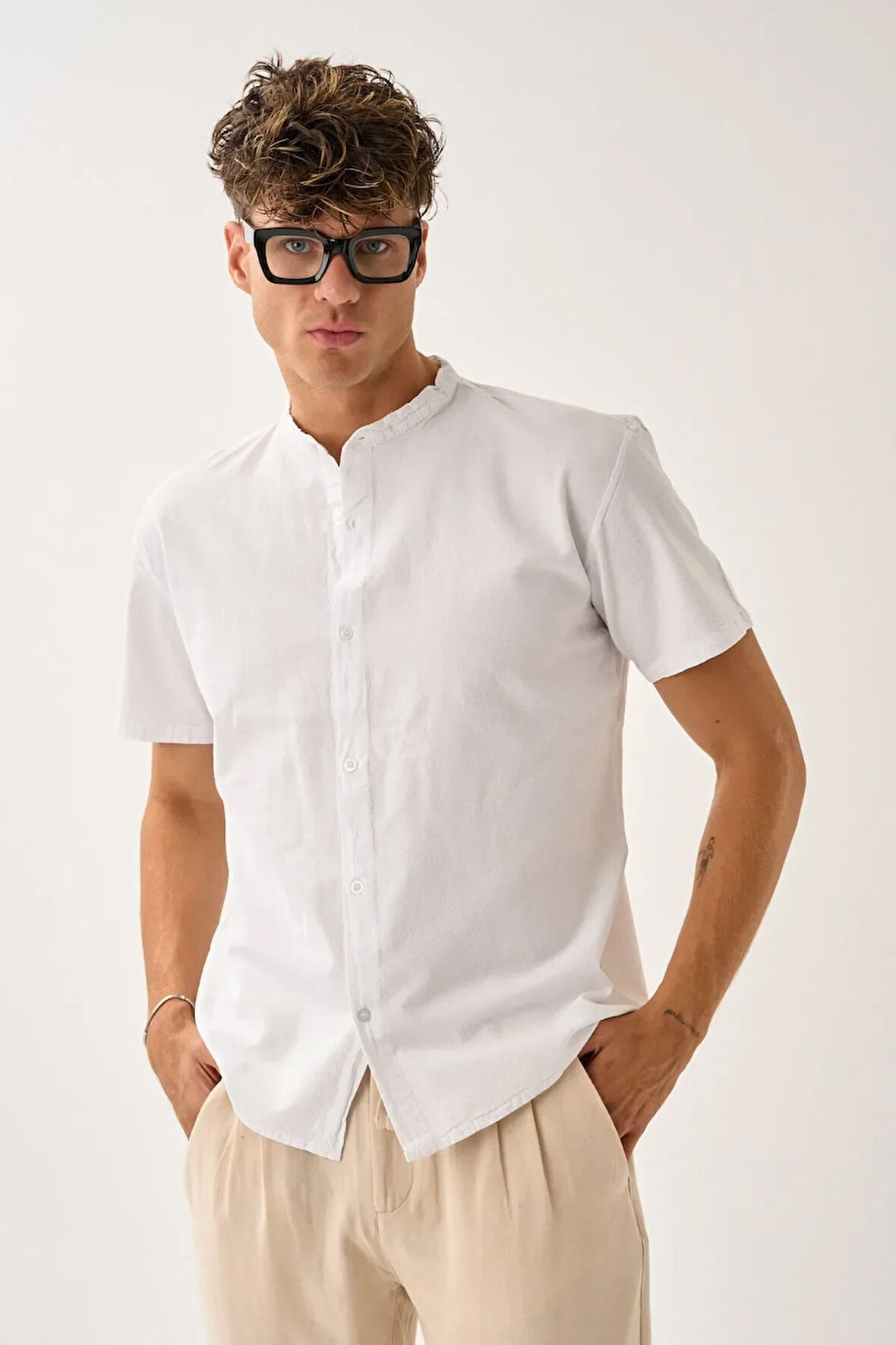 Erkek Yazlık Hakim Yaka Kısa Kol Düğmeli Rahat Kalıp %100 Pamuk Gömlek E212-6