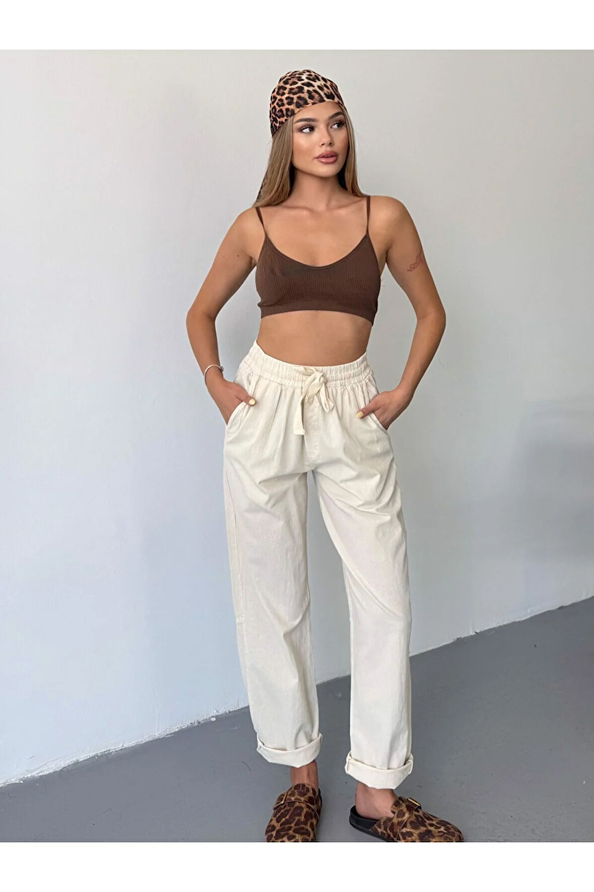 Kadın Keten Pantolon Dikiş & Nakış Detaylı Rahat Kalıp Pantolon W215-21