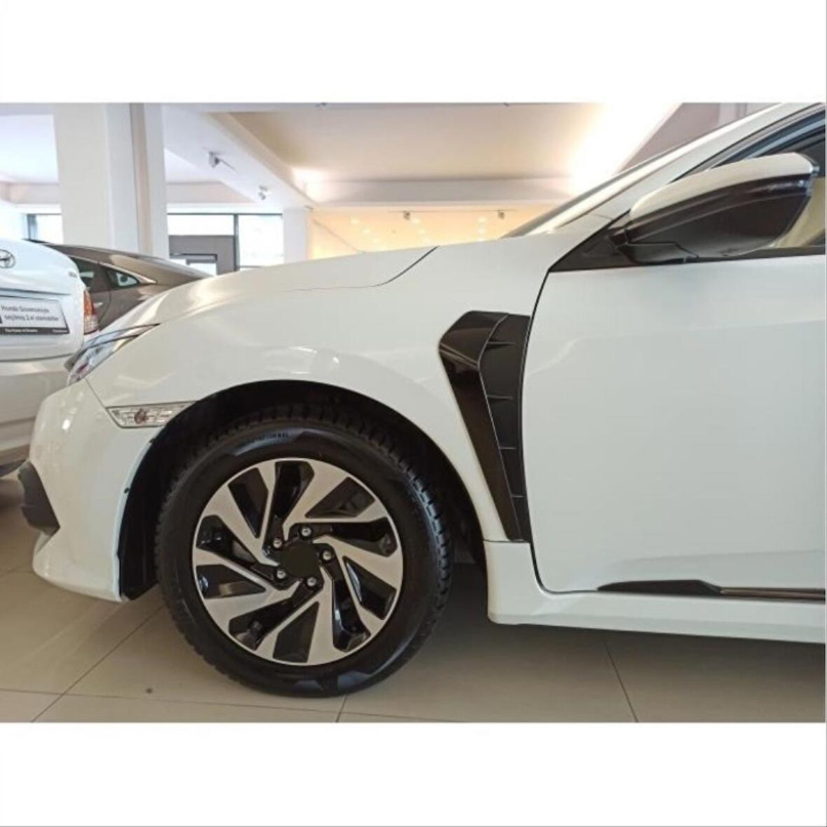 Honda Cıvıc Fc5 2016-2020 Camurluk Ventı Kalın