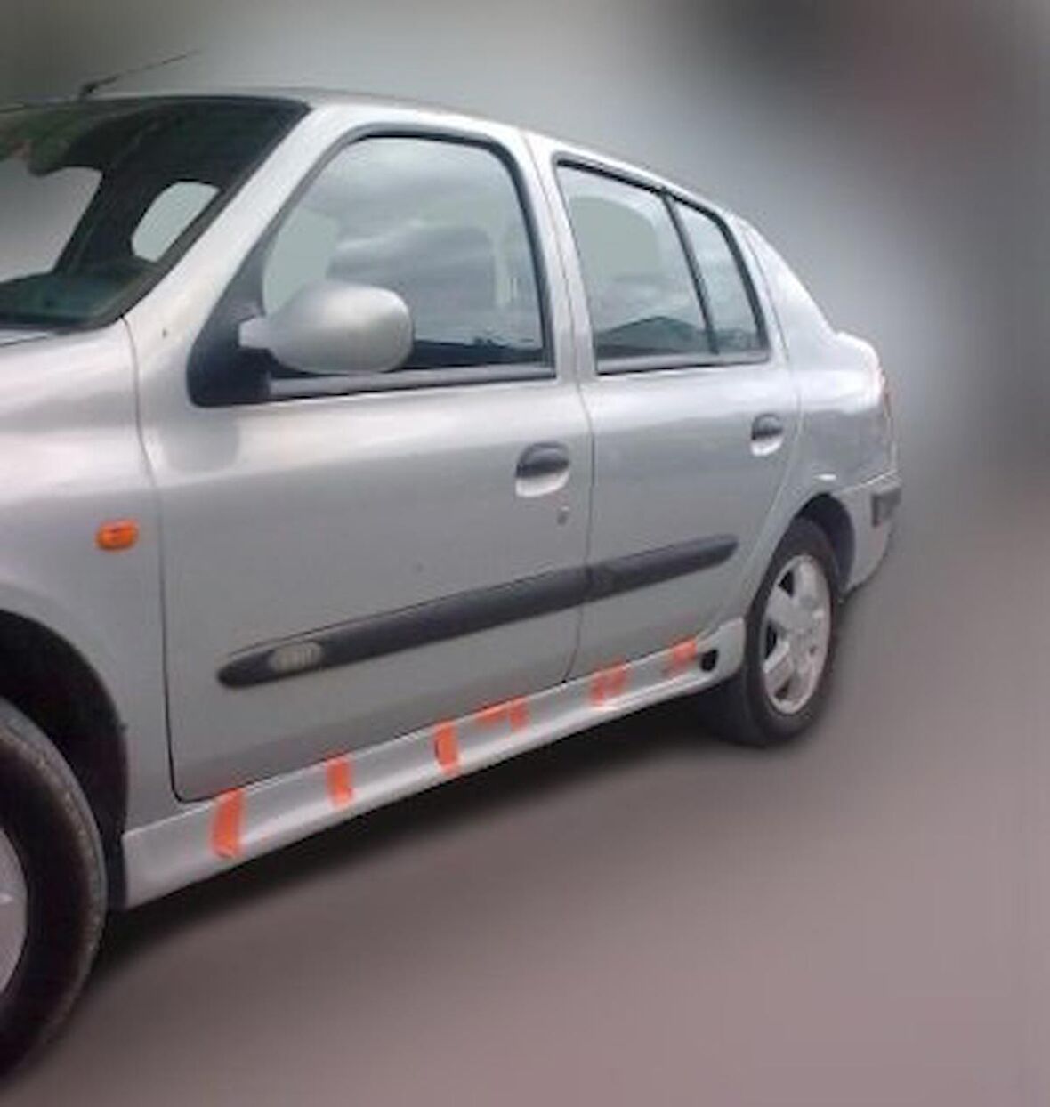 Renault Clio 2 Yan Marşpiyel Hb Sd Boyalı